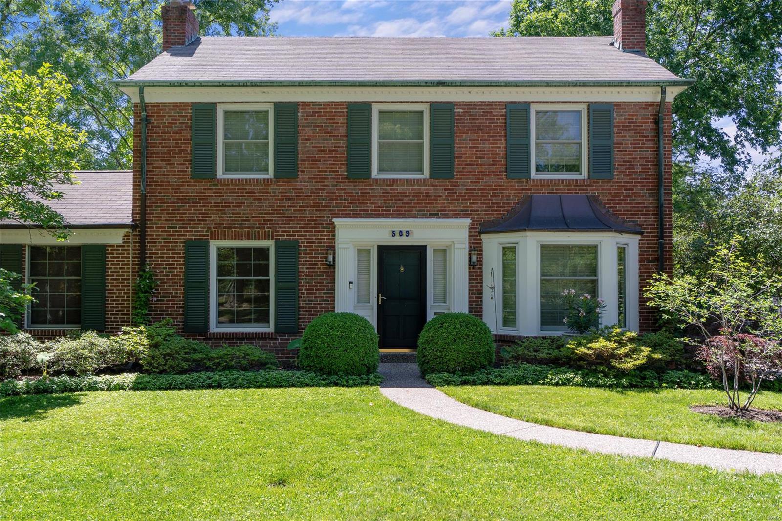 Davis Place - Residential