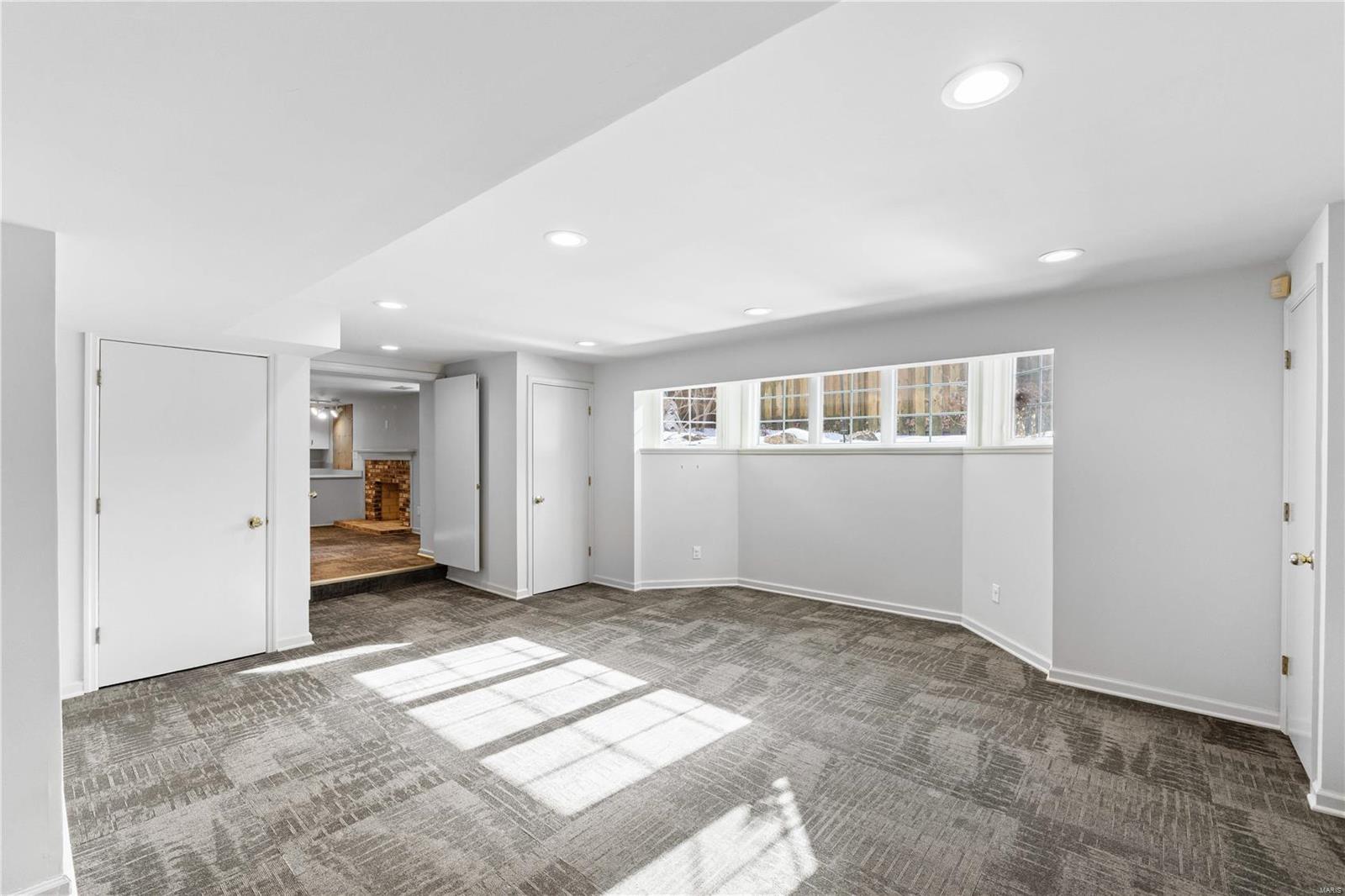 Davis Place - Residential