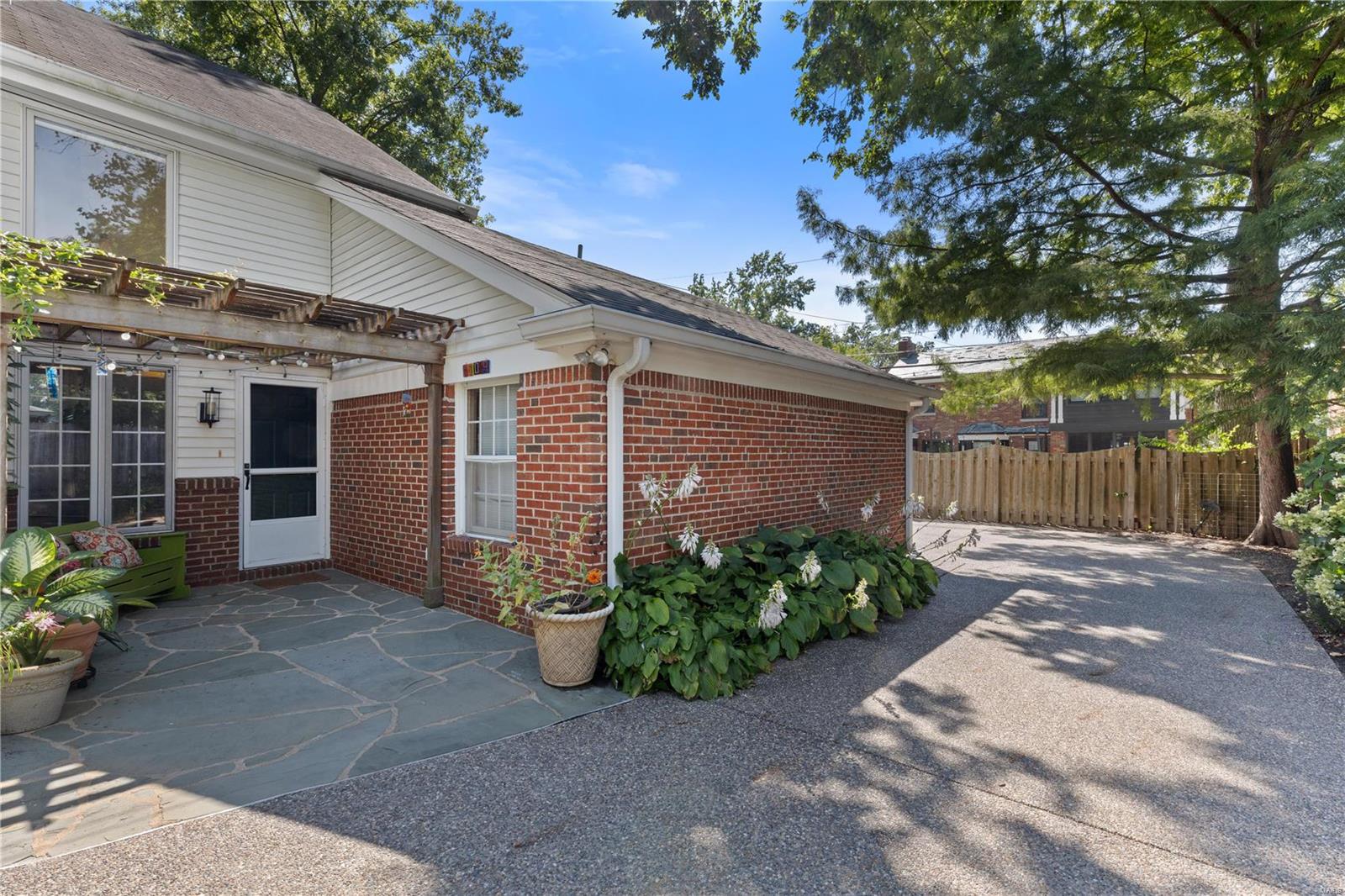 Davis Place - Residential