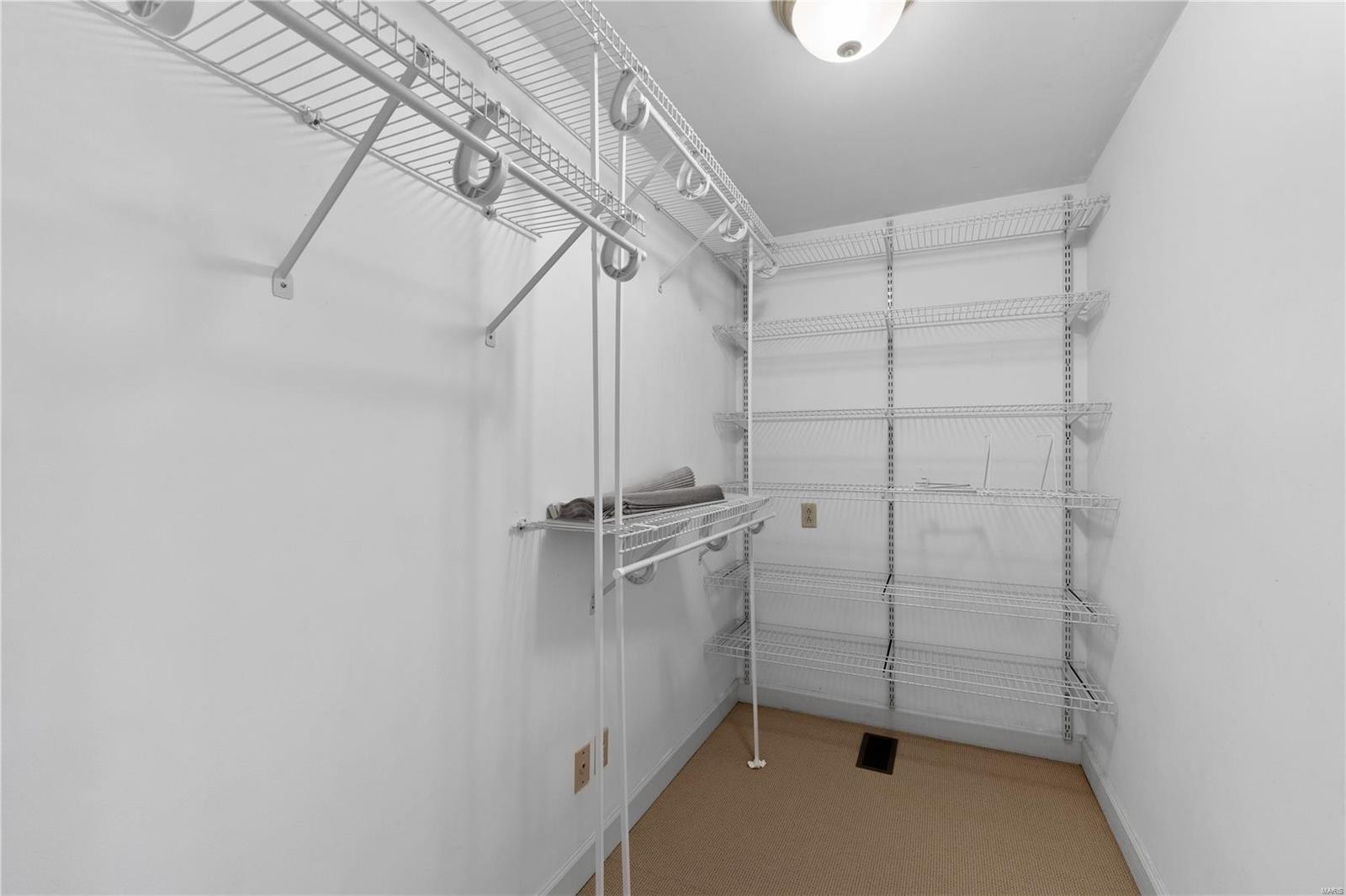 Davis Place - Residential