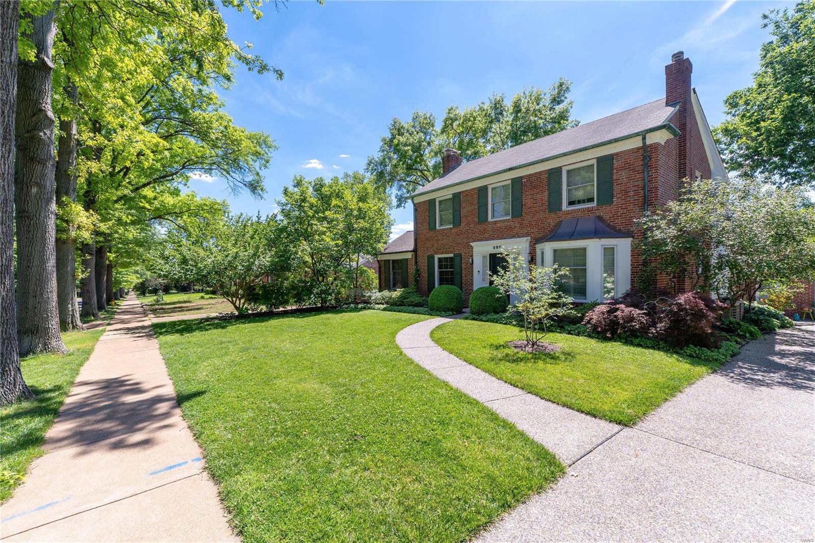 Davis Place - Residential