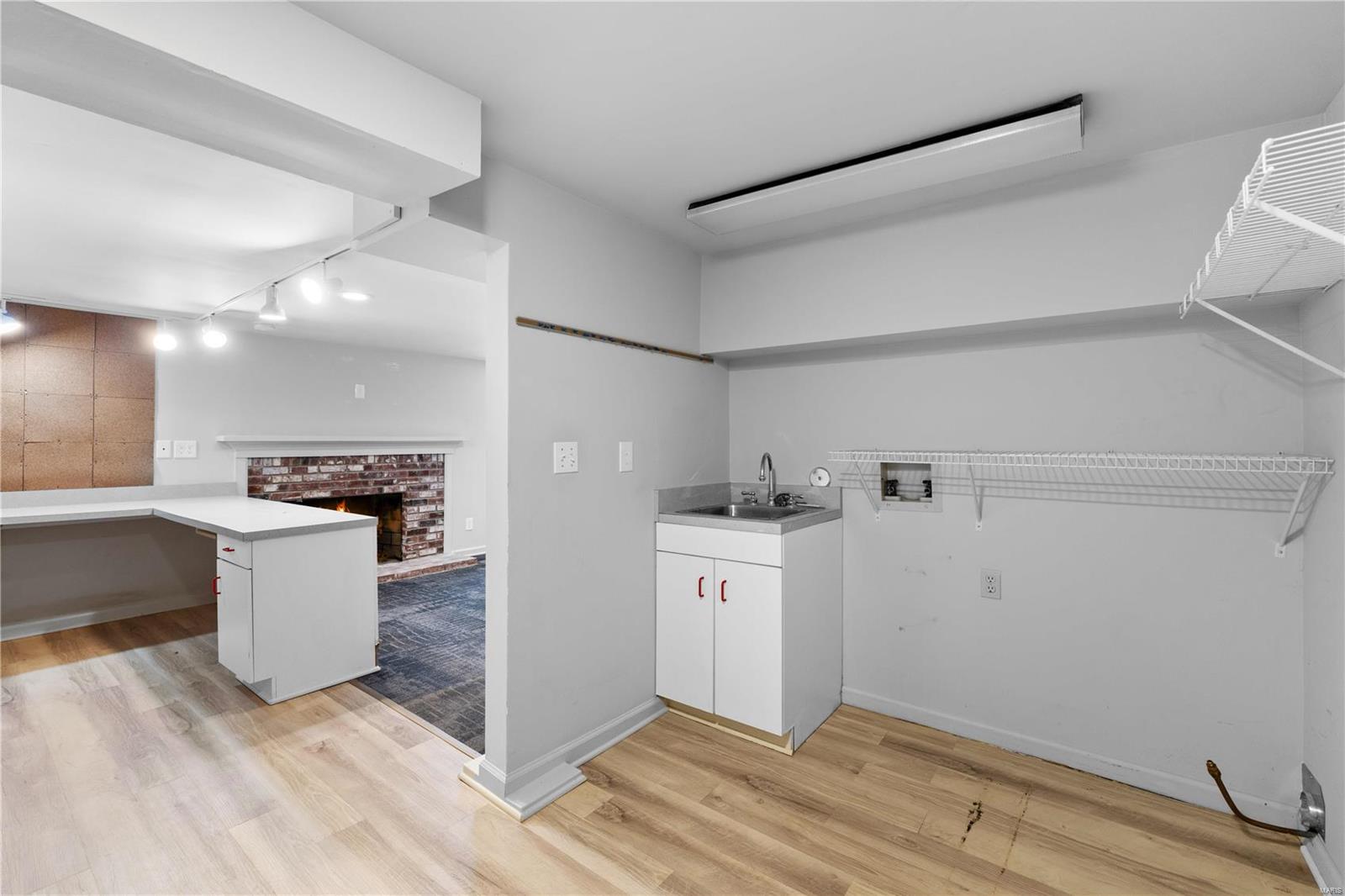 Davis Place - Residential