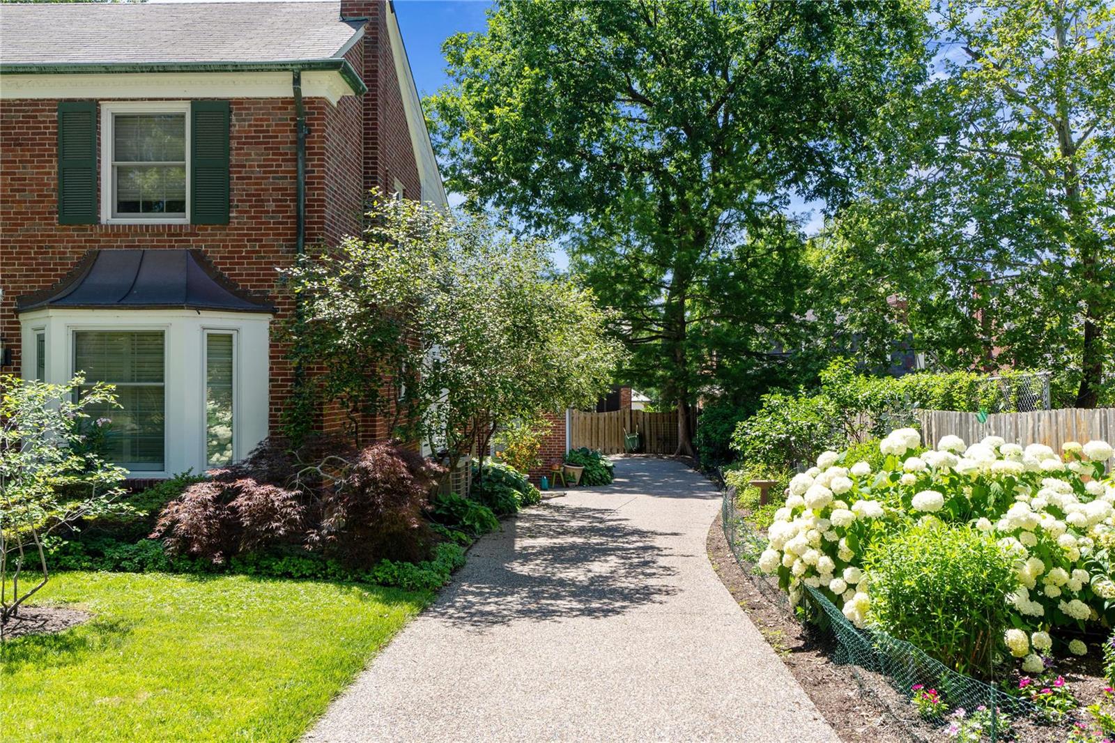 Davis Place - Residential