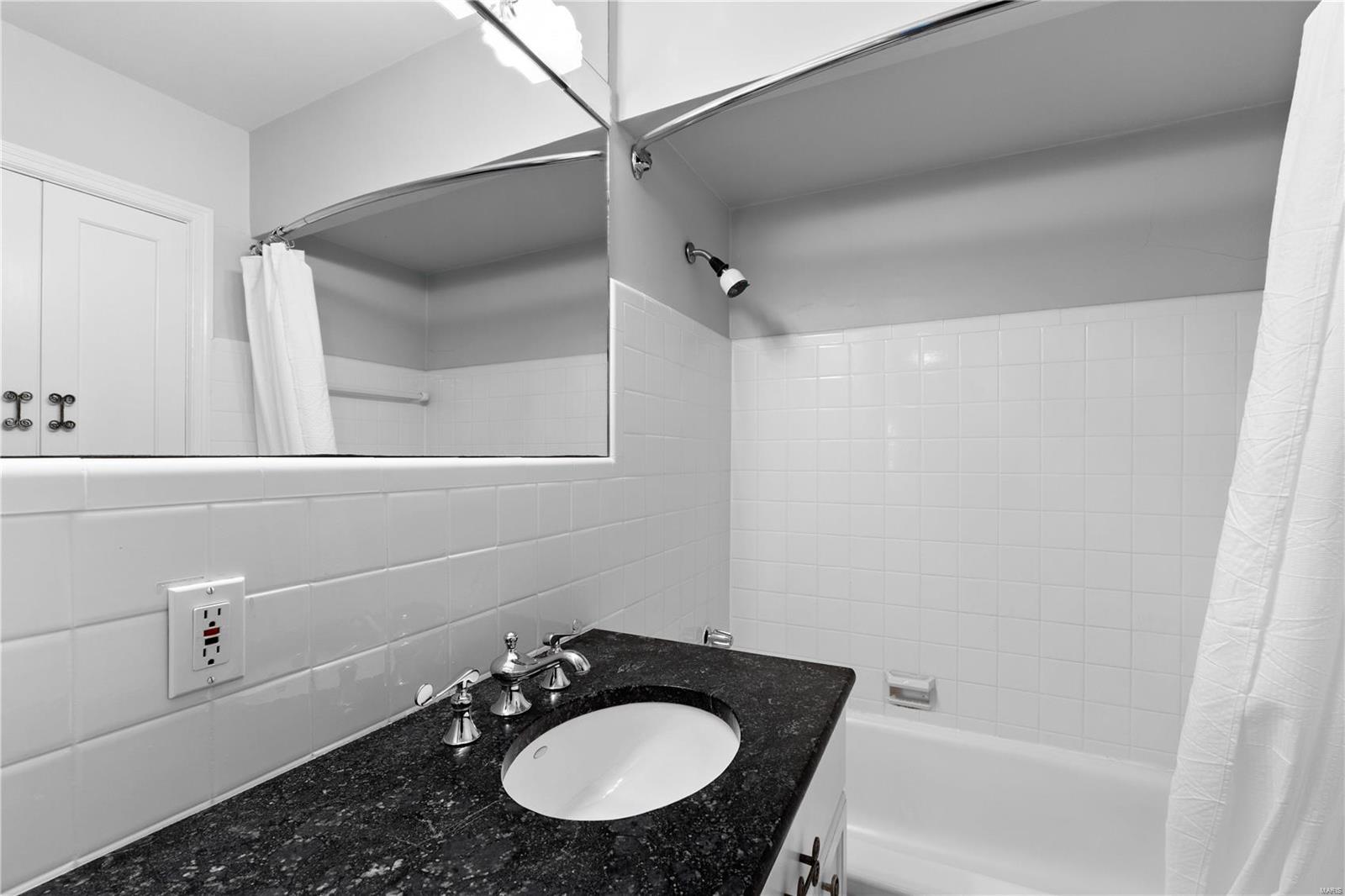 Davis Place - Residential