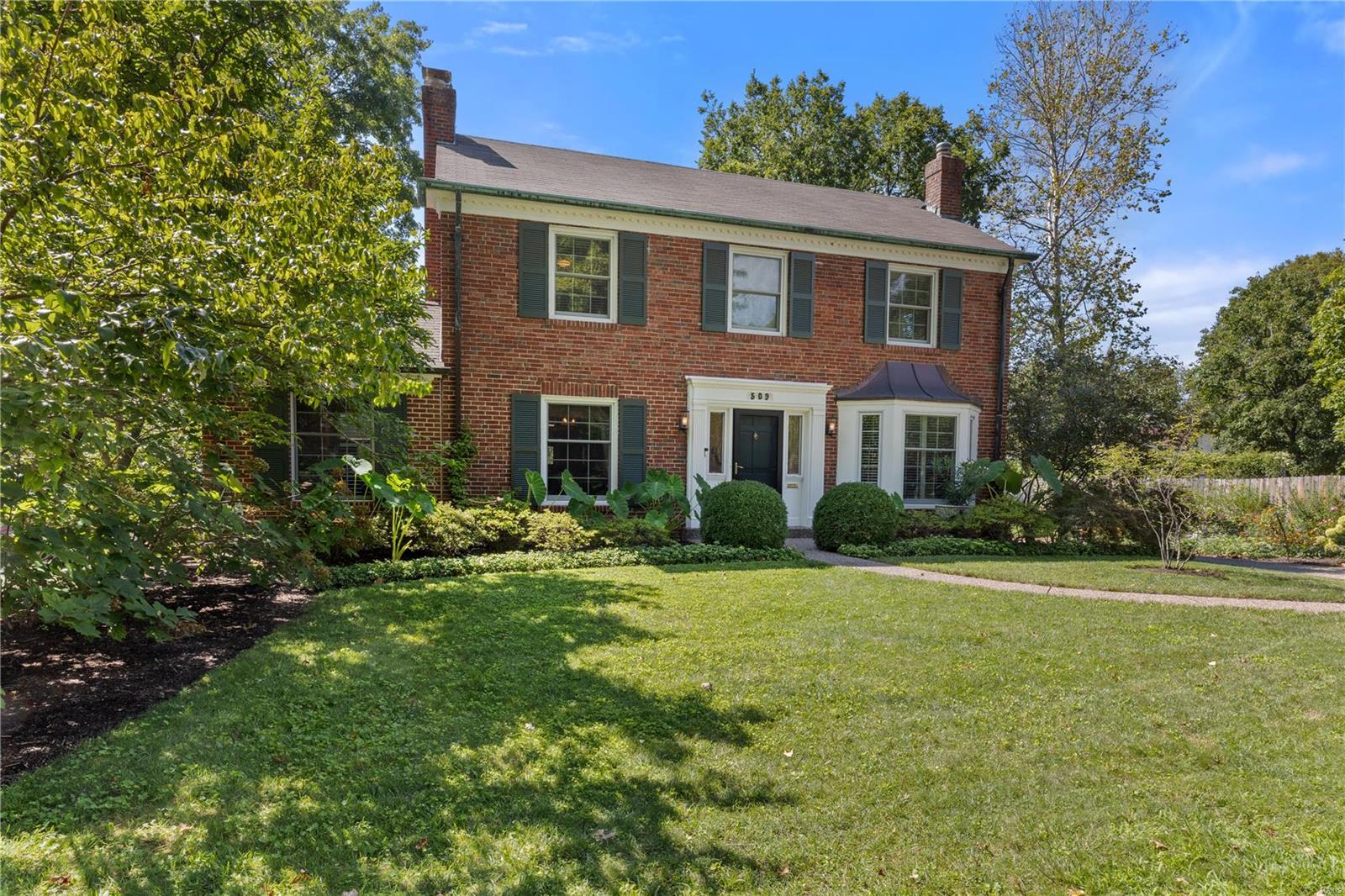 Davis Place - Residential