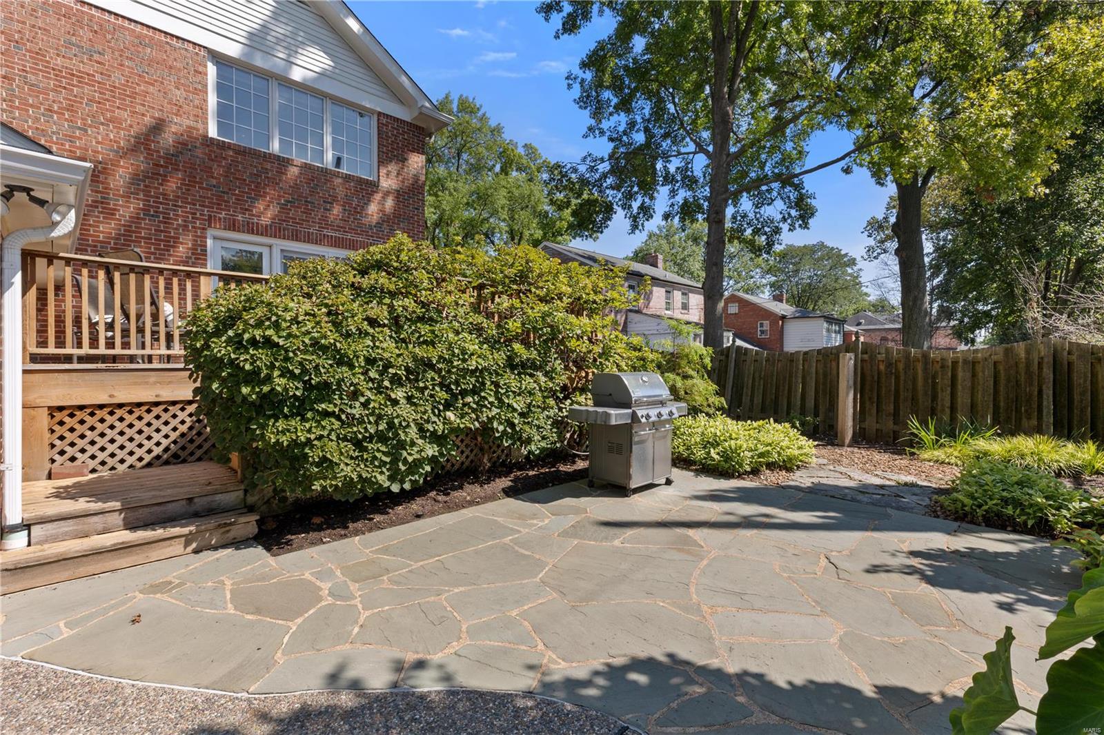 Davis Place - Residential