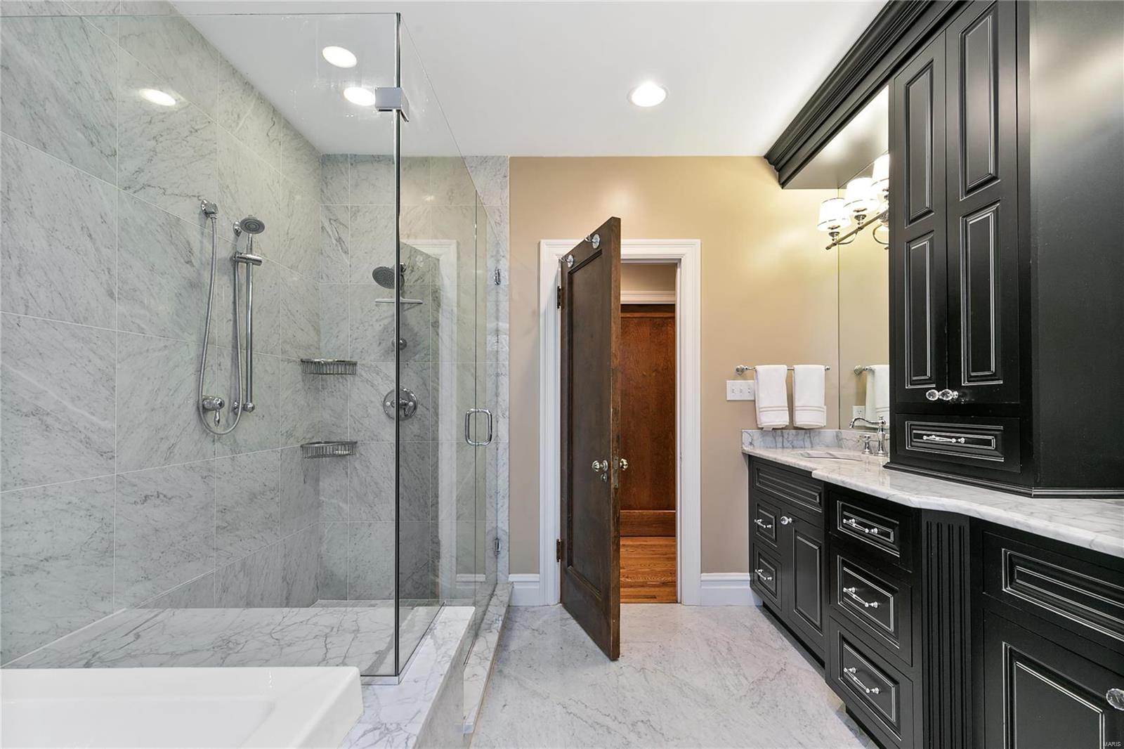 La Hacienda - Residential