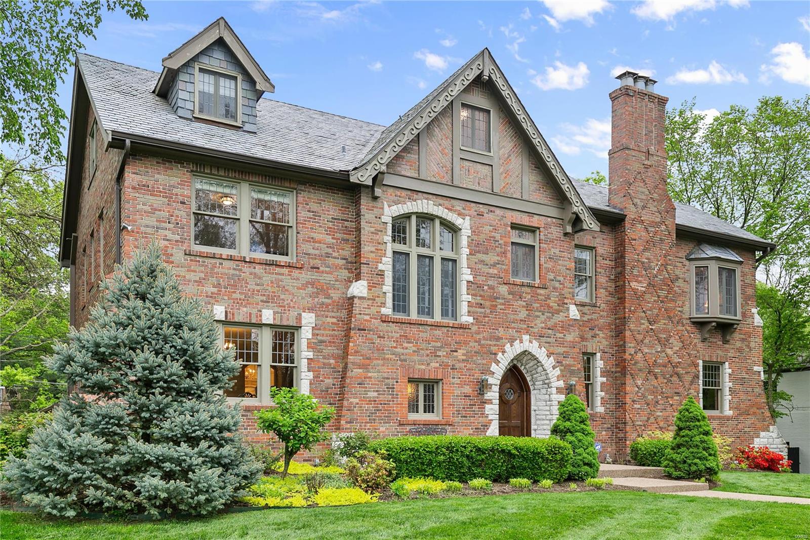 La Hacienda - Residential