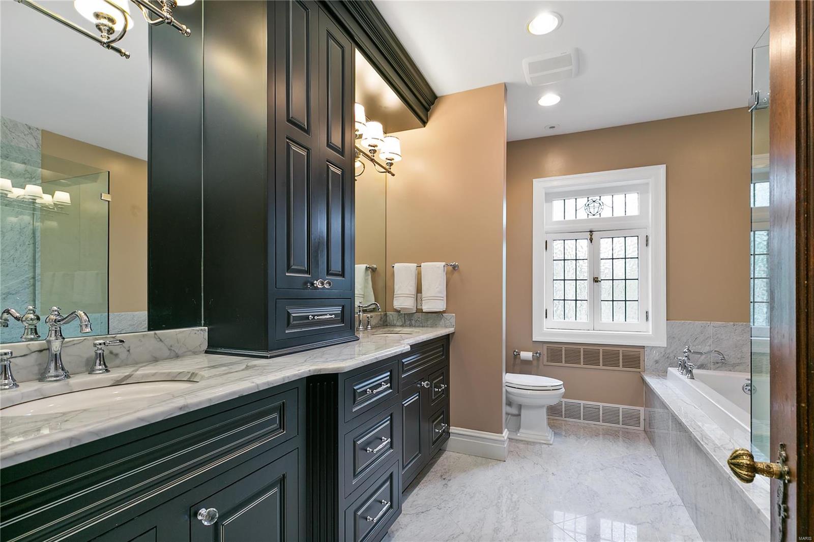 La Hacienda - Residential