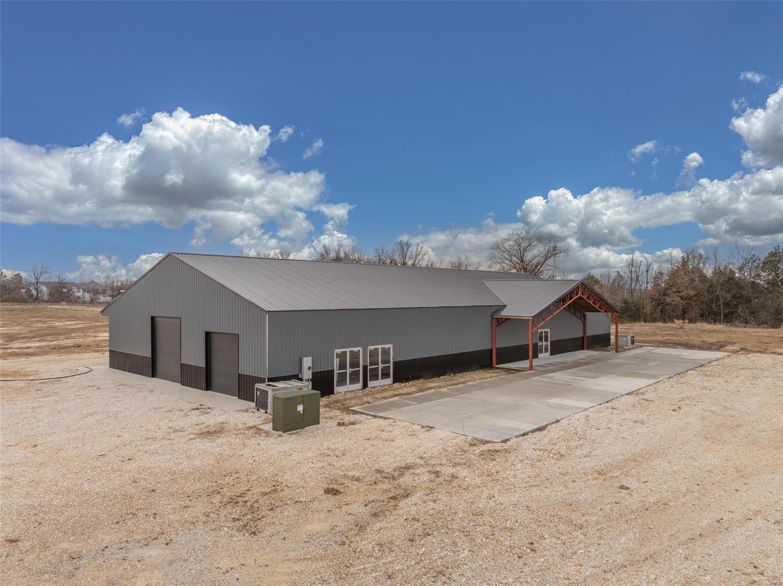 n/a - Commercial Sale