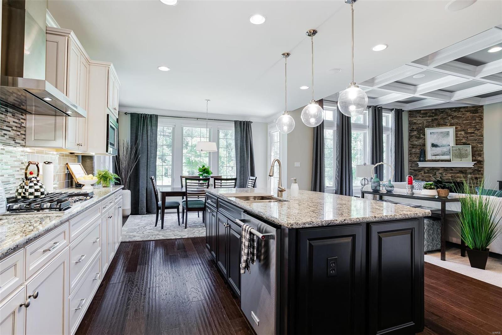 Woods of Ladue - Residential