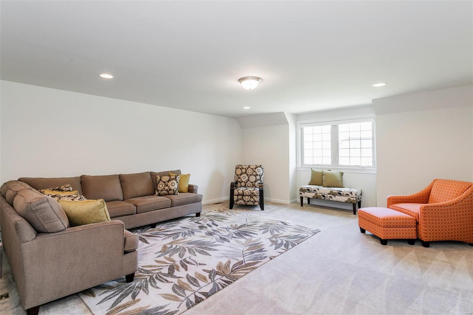 Woods of Ladue - Residential