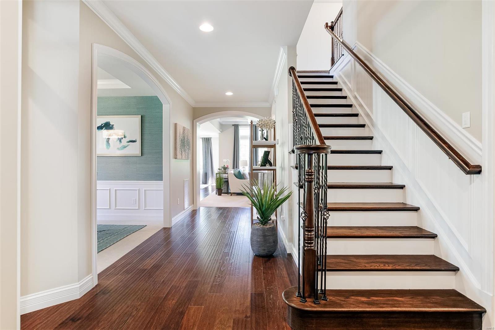 Woods of Ladue - Residential