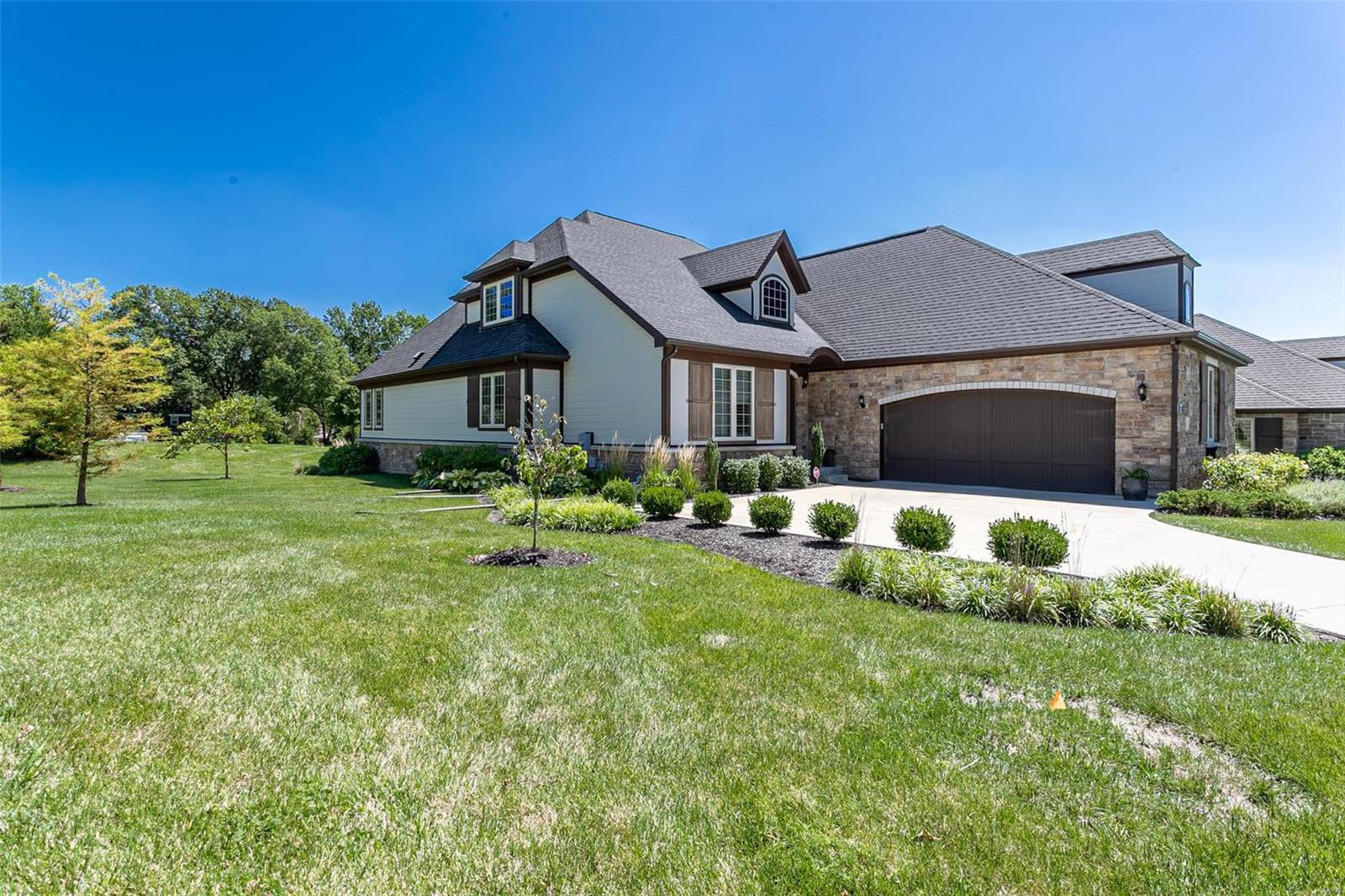 Woods of Ladue - Residential