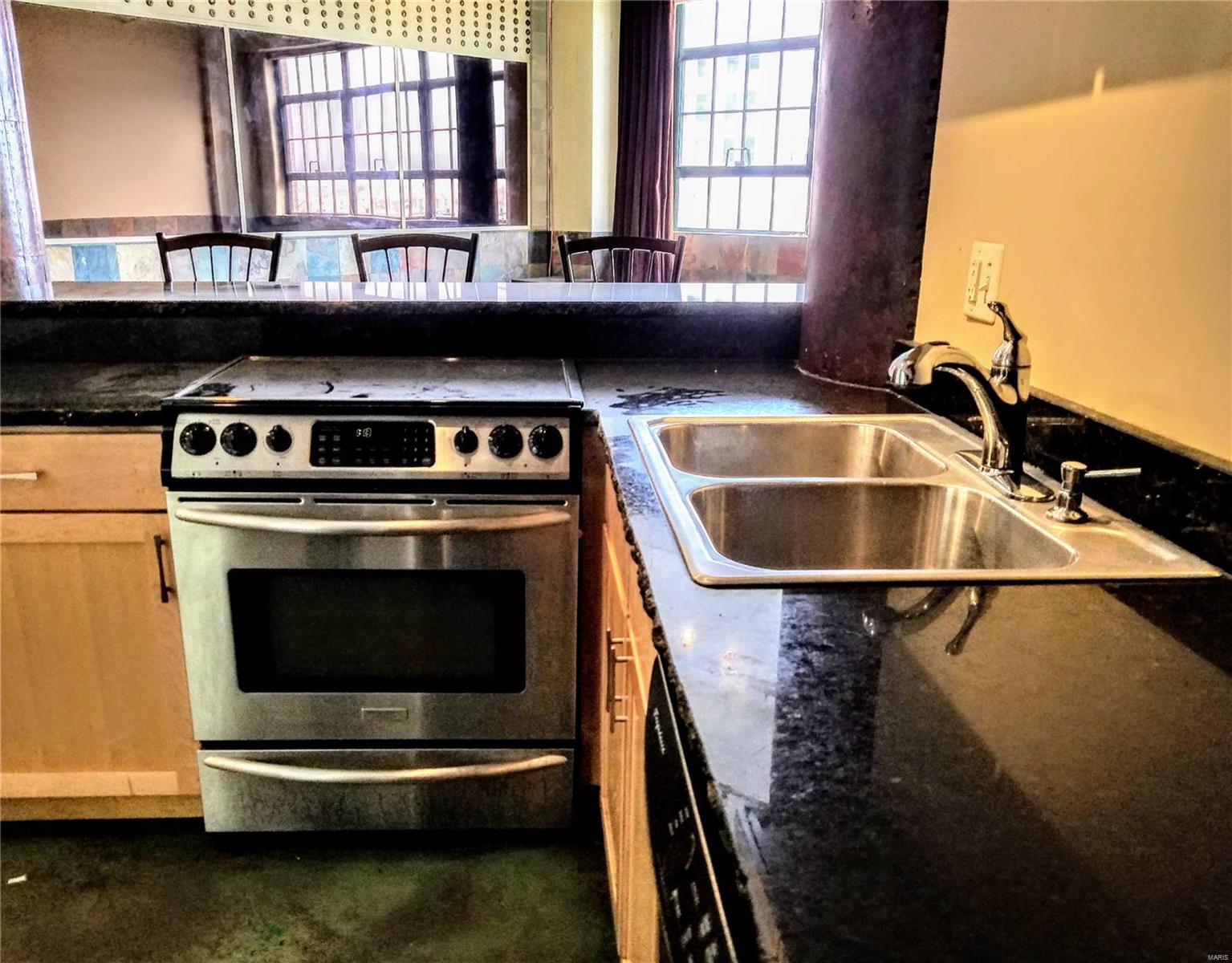 W-R/International Bldg Condo - Residential Lease