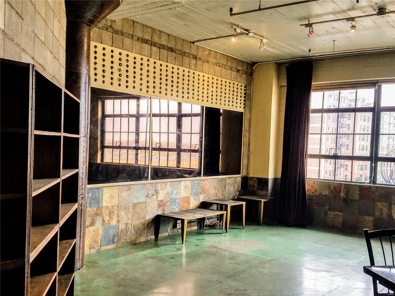 W-R/International Bldg Condo - Residential Lease