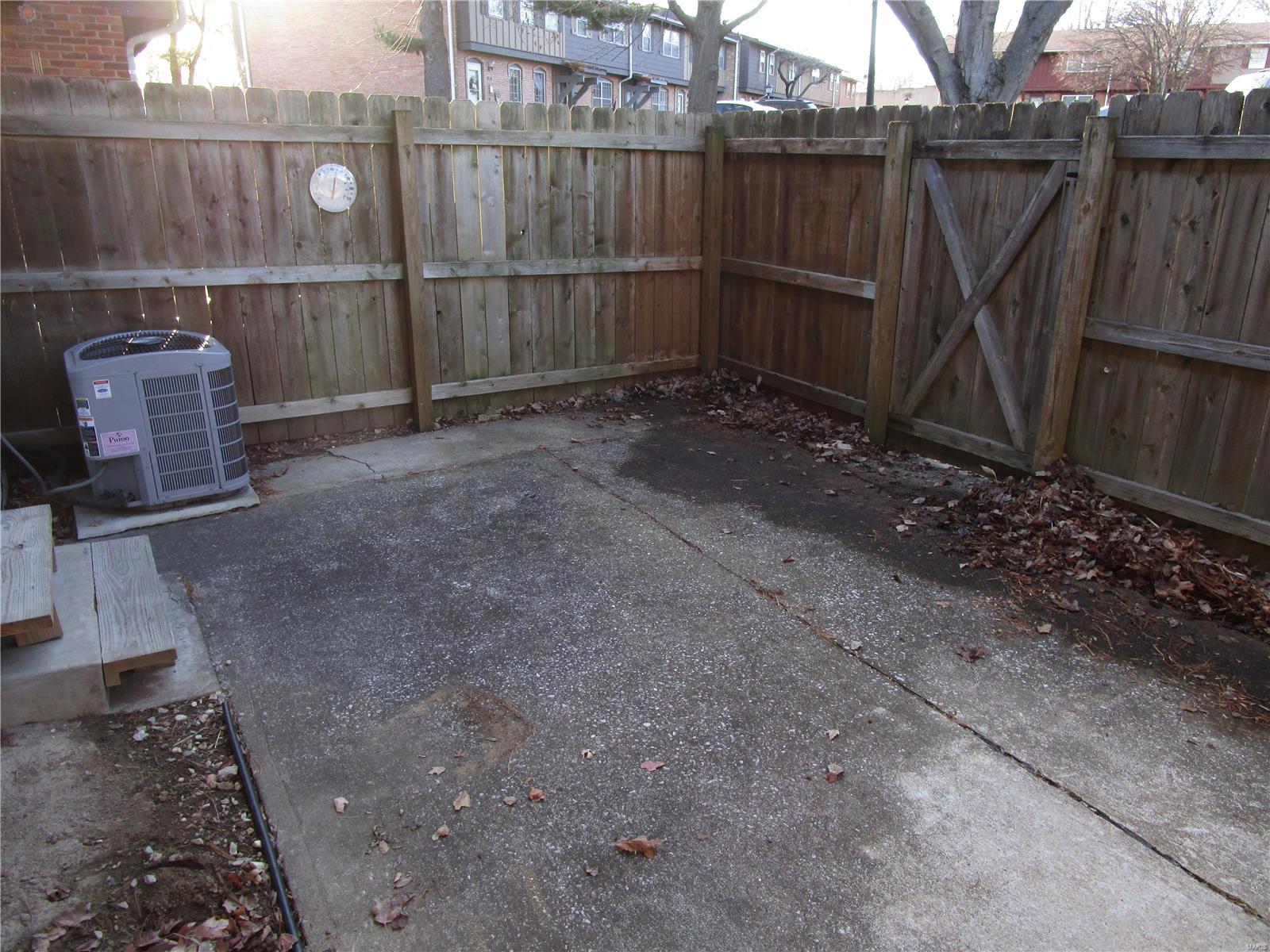 Granada Condo Apt 92 Bldg 14 - Residential