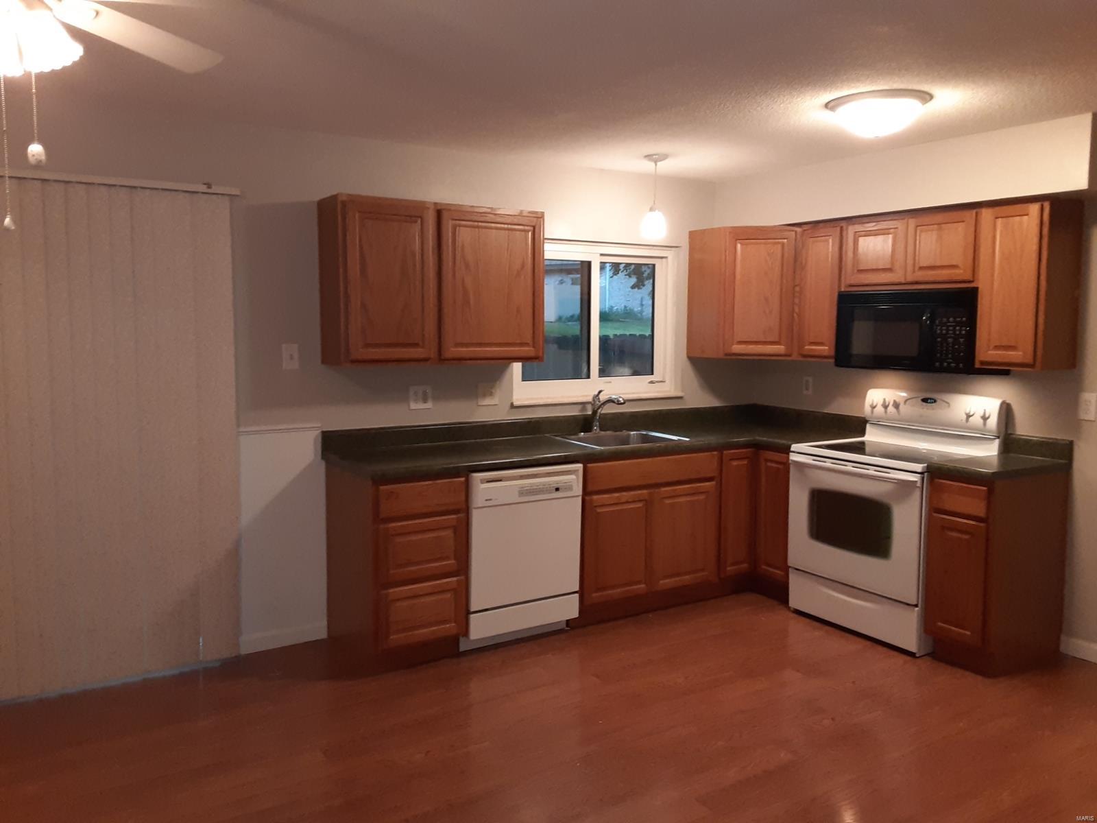 Granada Condo Apt 92 Bldg 14 - Residential