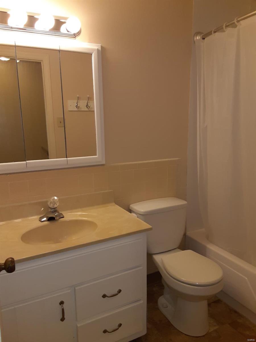 Granada Condo Apt 92 Bldg 14 - Residential