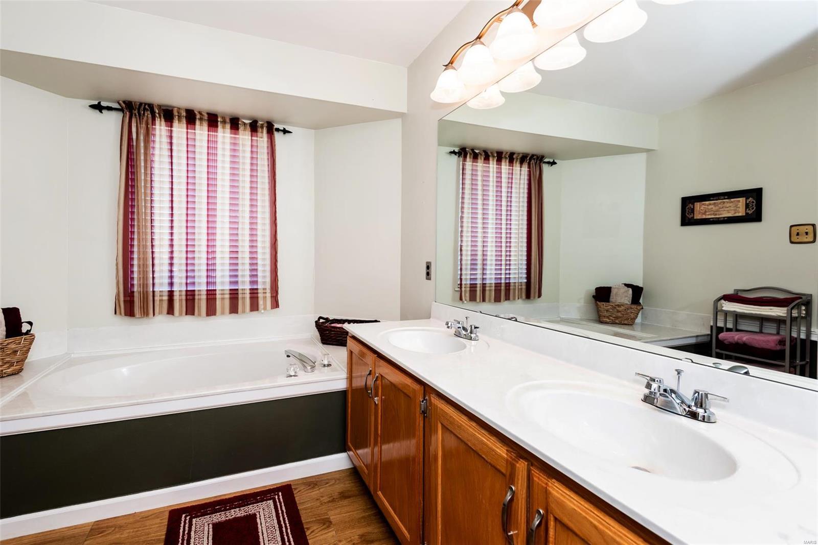 Silver Maple View - Residential