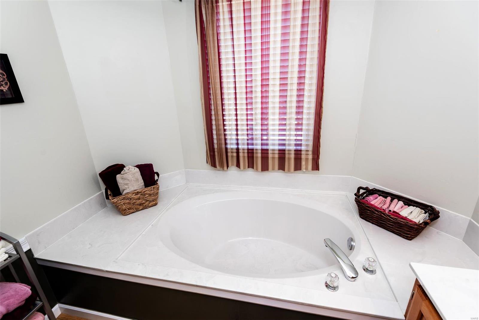 Silver Maple View - Residential