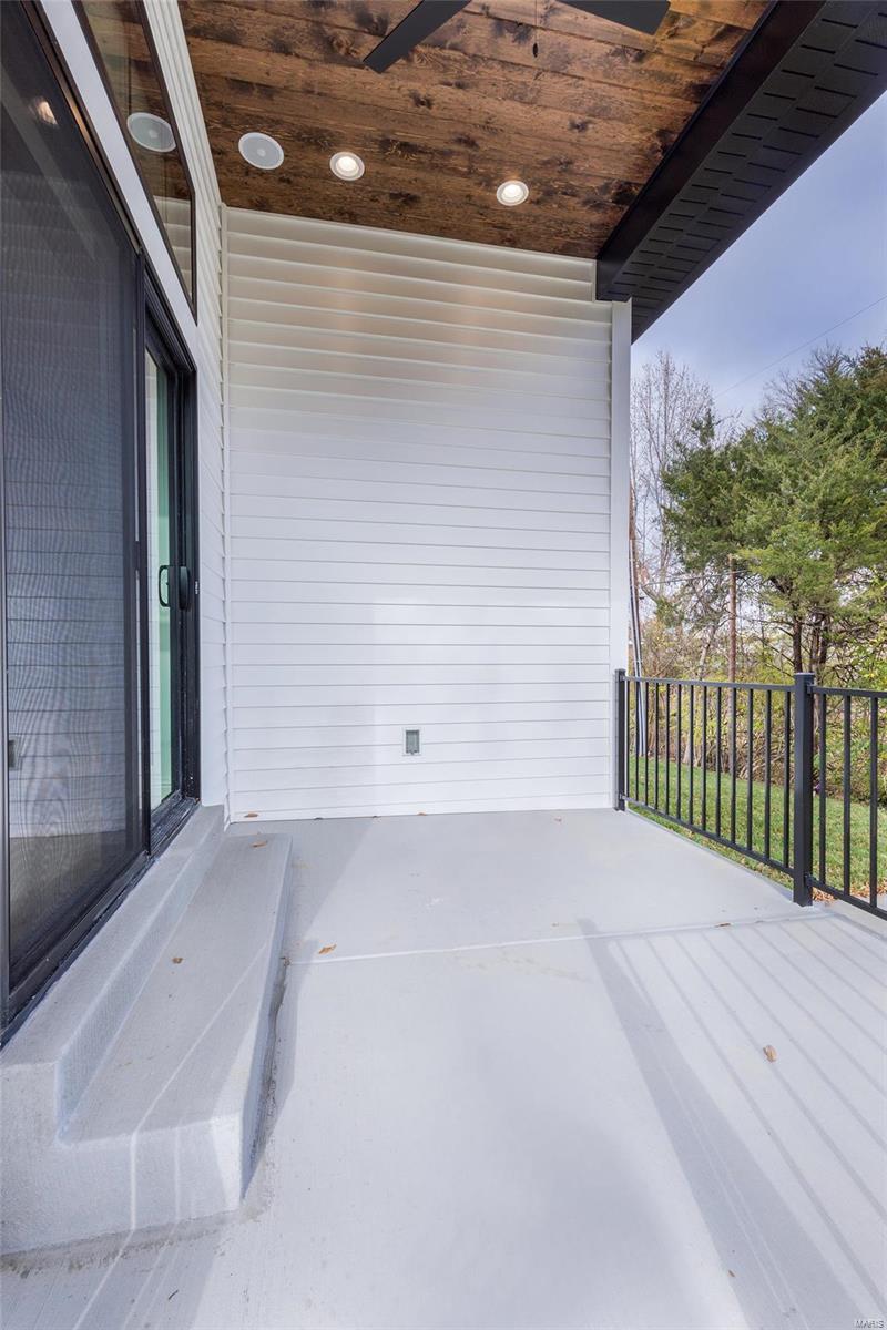 Des Peres Meadows - Residential