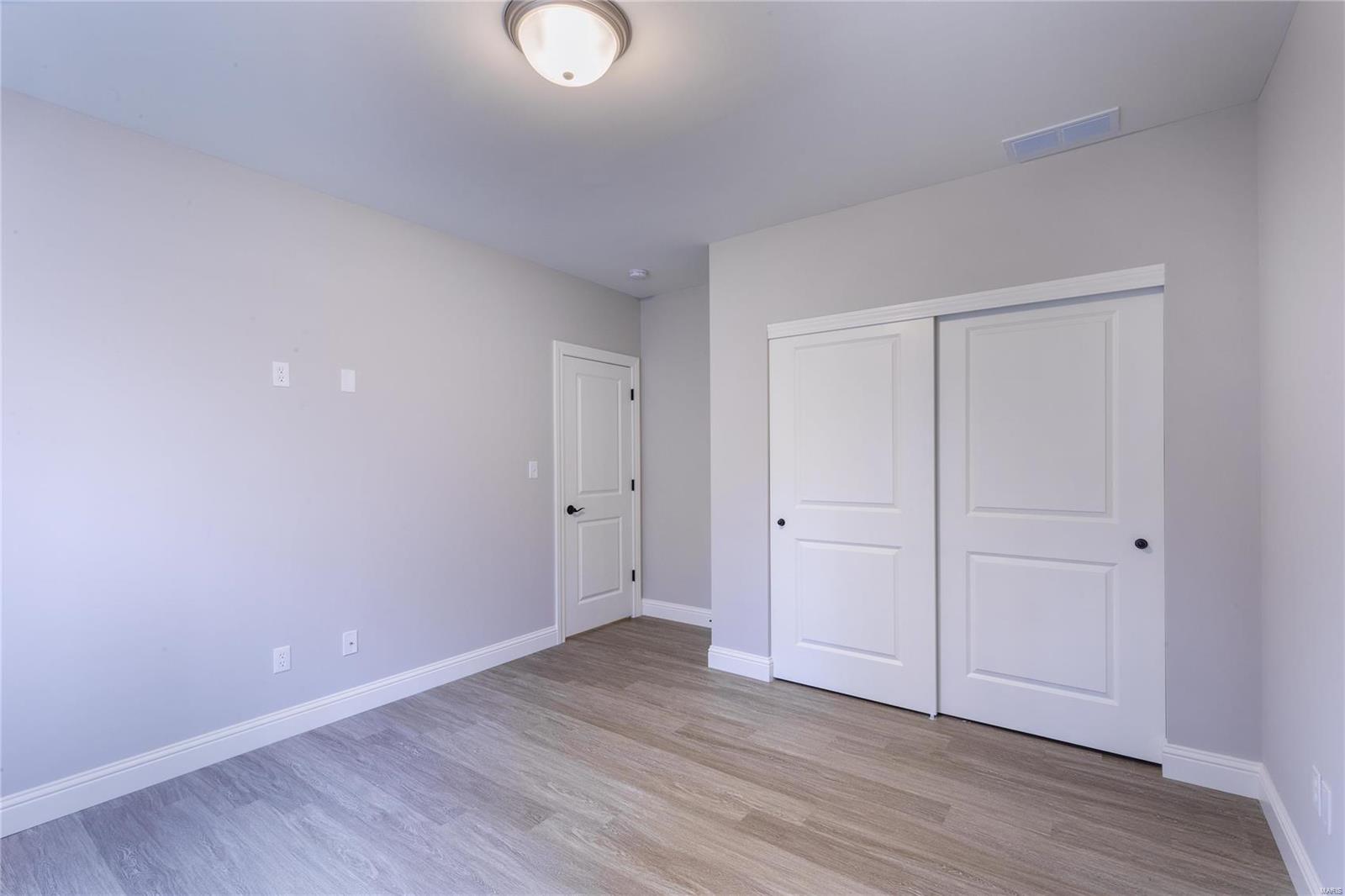 Des Peres Meadows - Residential