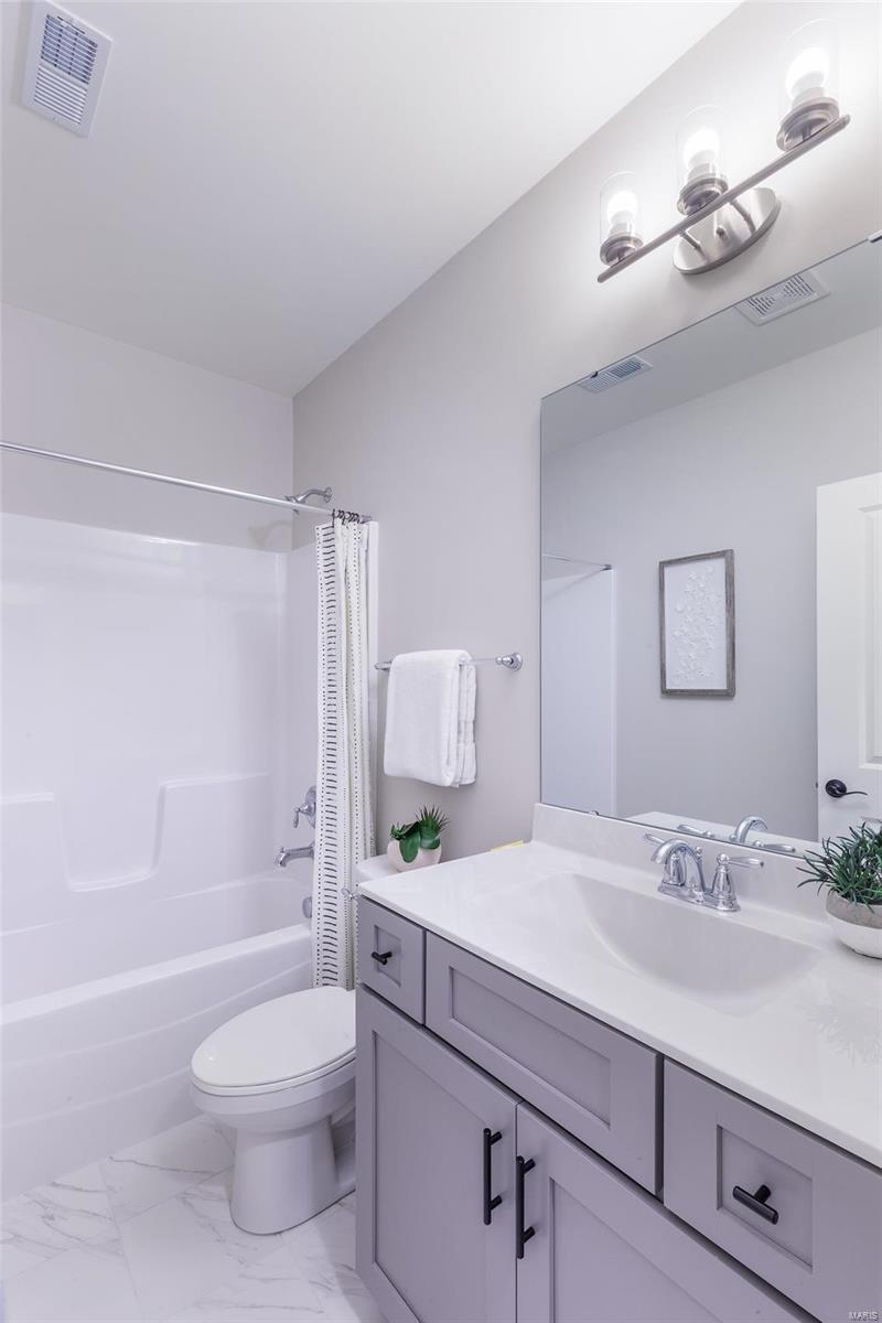 Des Peres Meadows - Residential