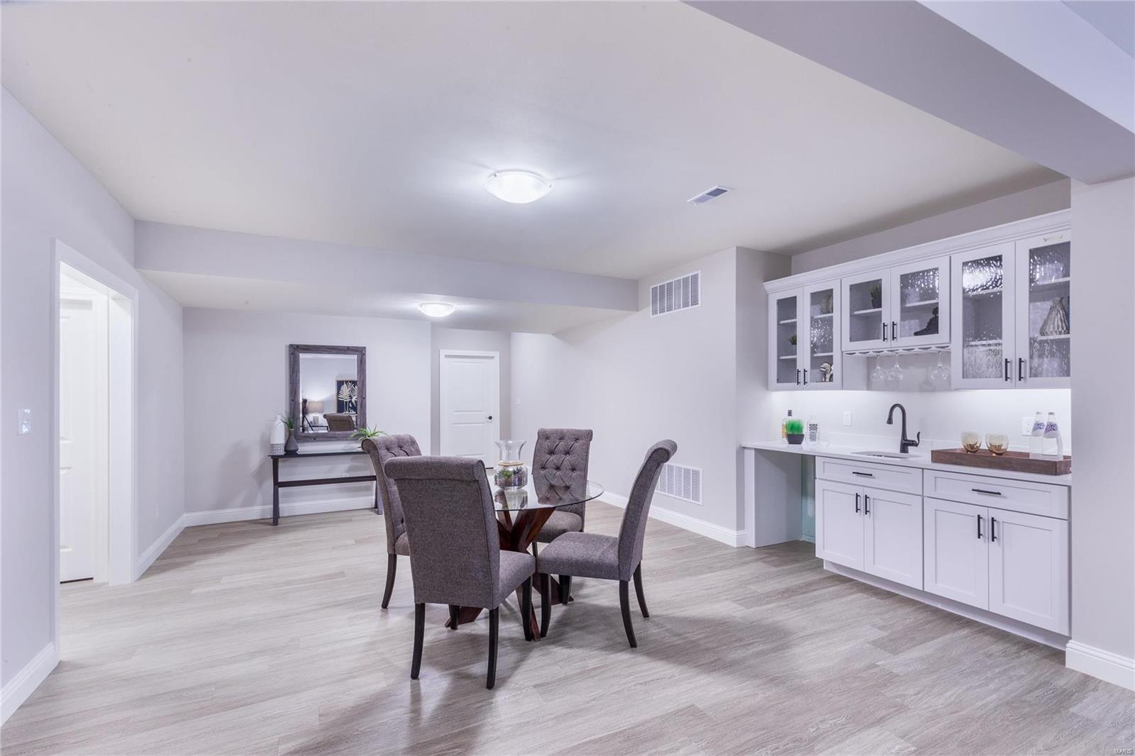 Des Peres Meadows - Residential