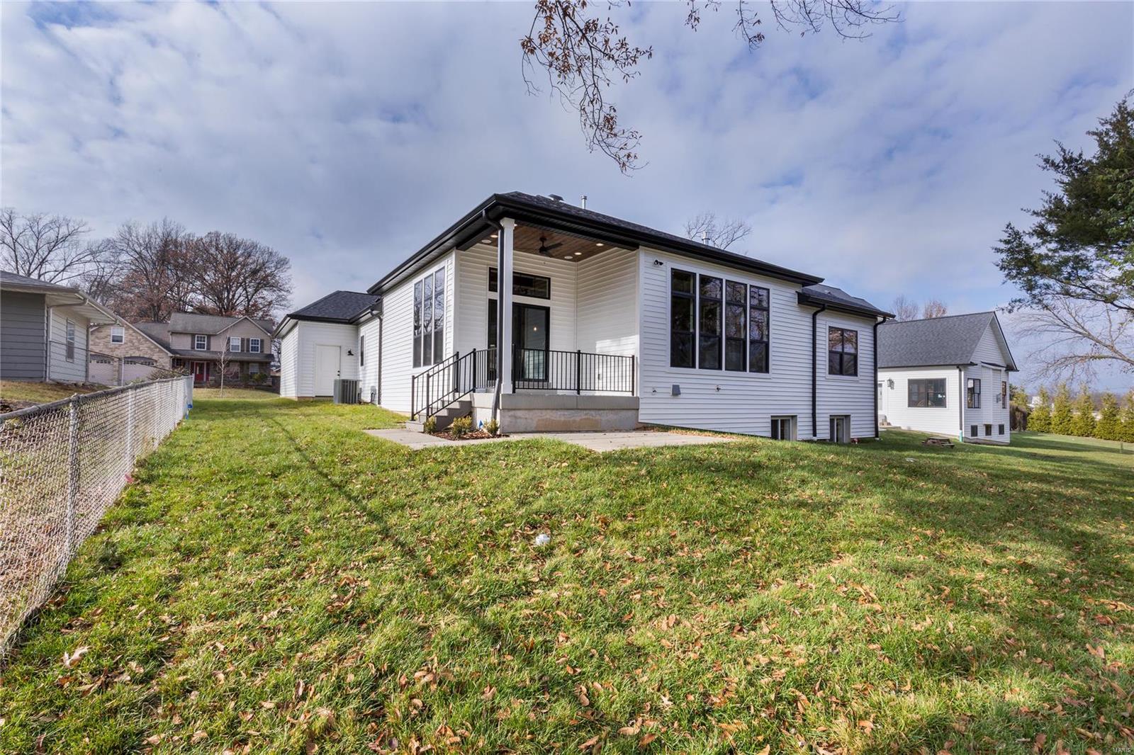 Des Peres Meadows - Residential