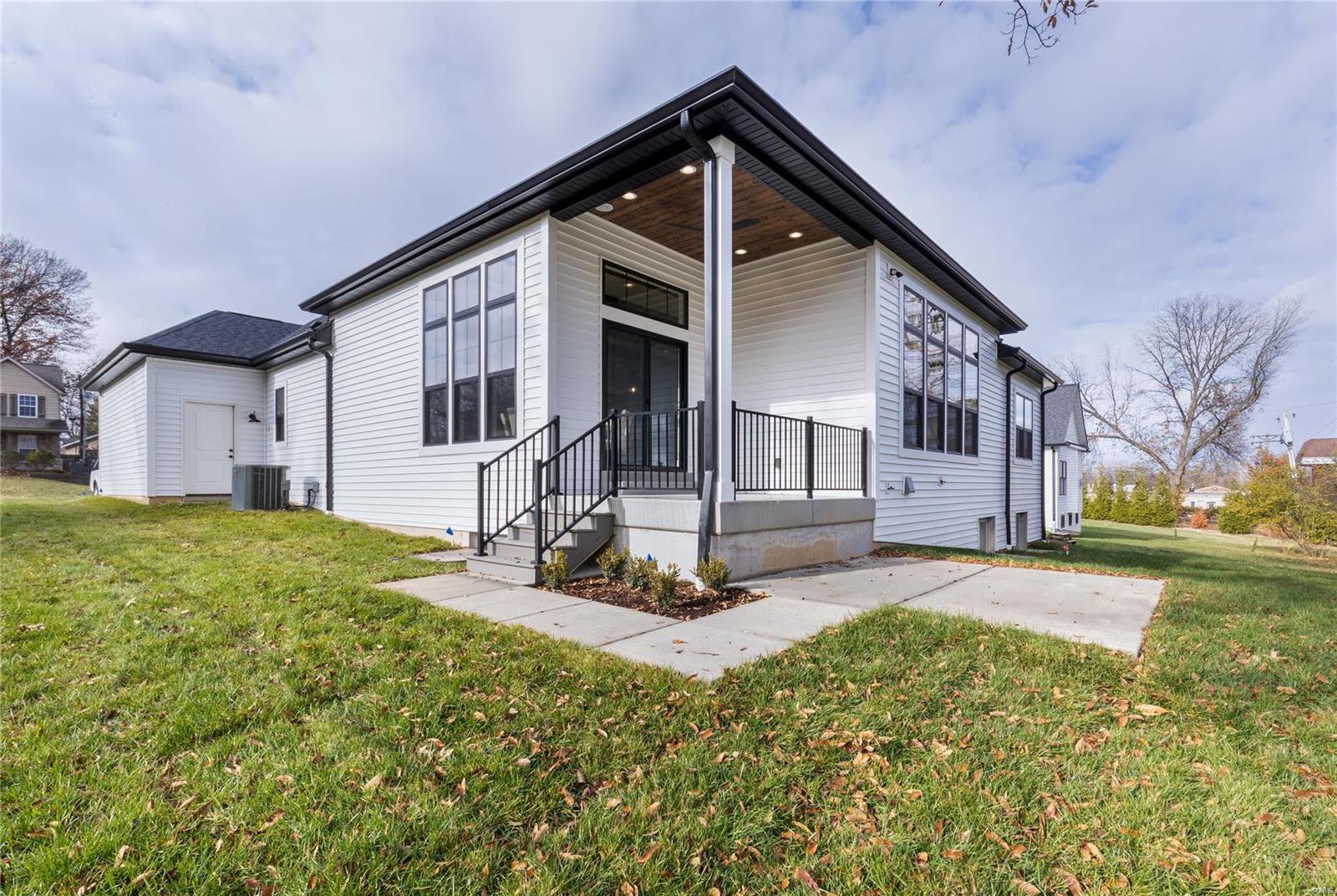 Des Peres Meadows - Residential