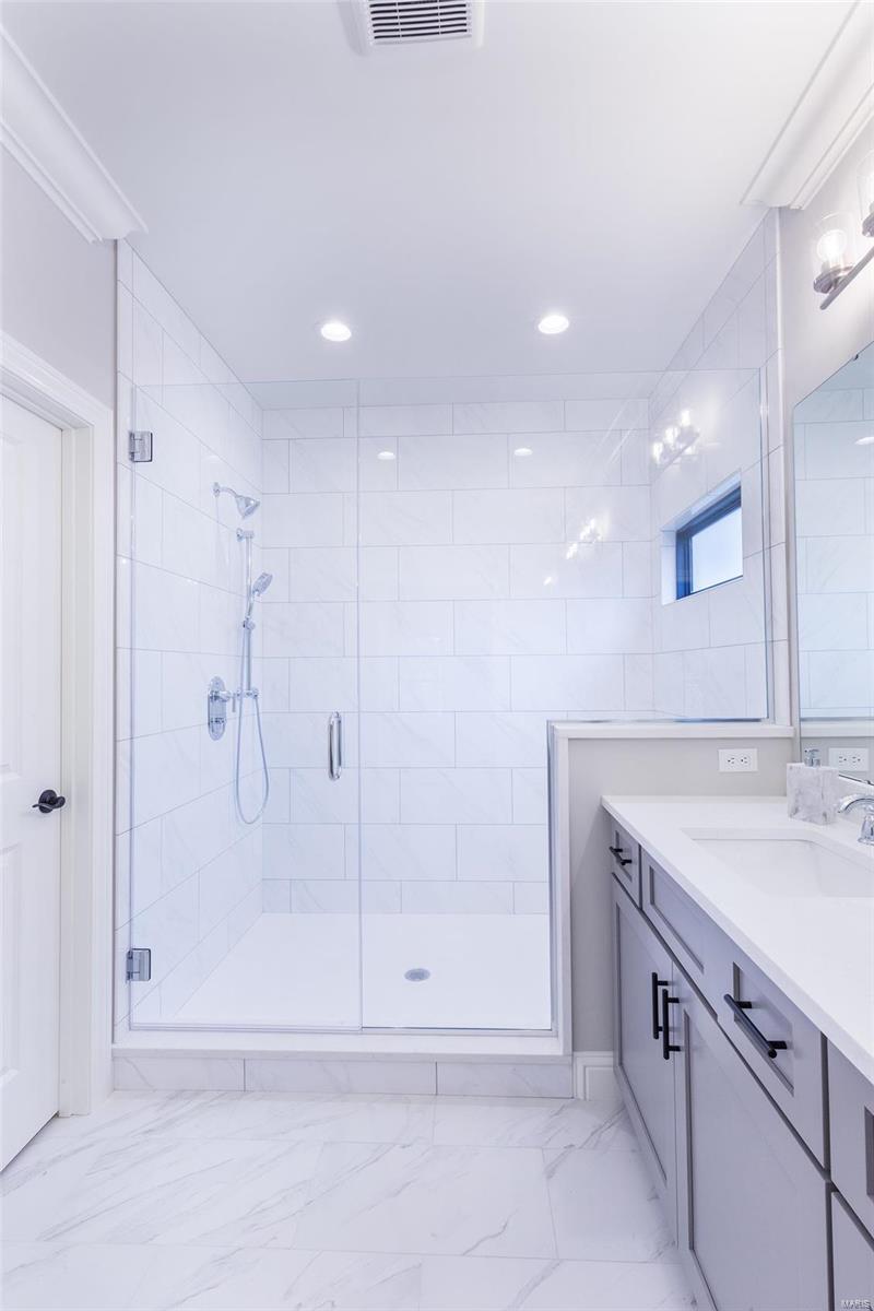 Des Peres Meadows - Residential