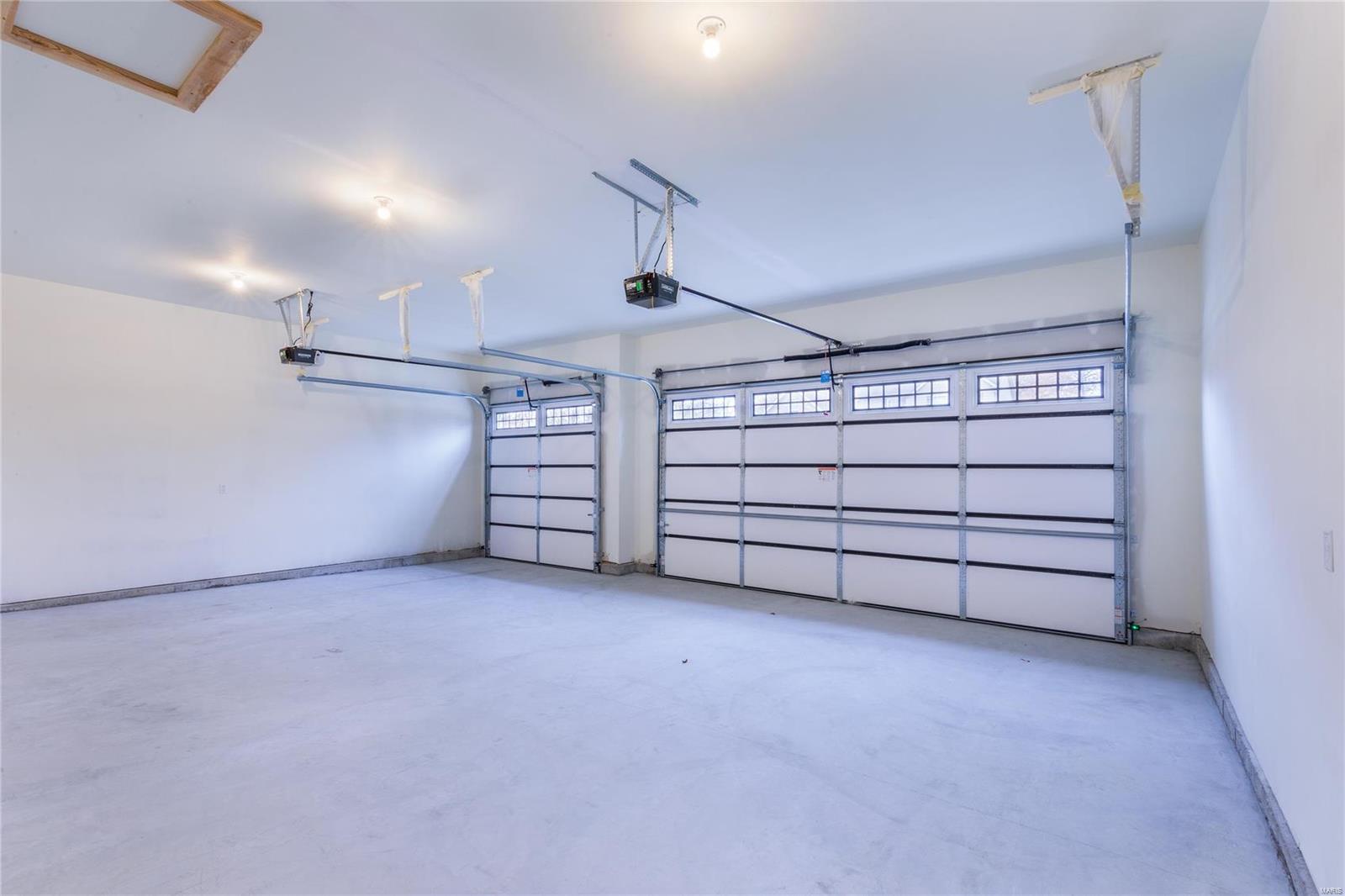 Des Peres Meadows - Residential