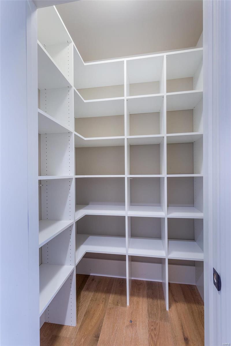 Des Peres Meadows - Residential