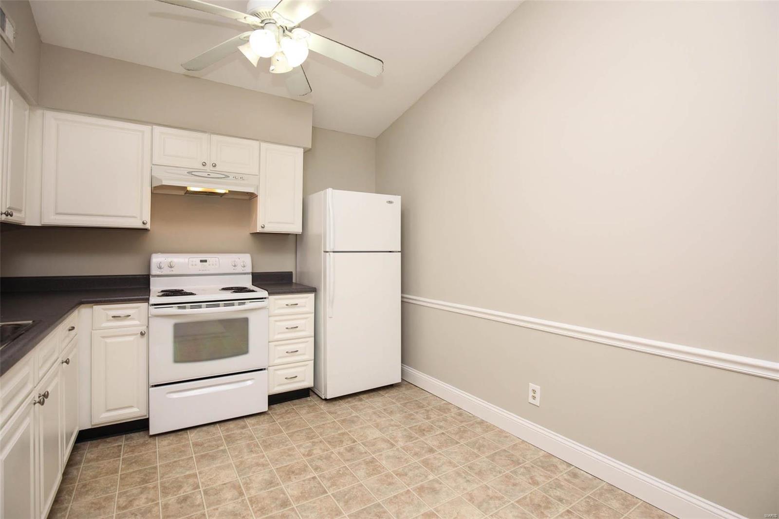 Victoria Crossing Condo Ph Two - Residential