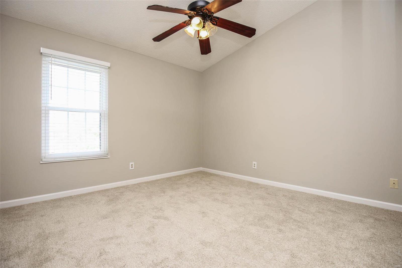 Victoria Crossing Condo Ph Two - Residential