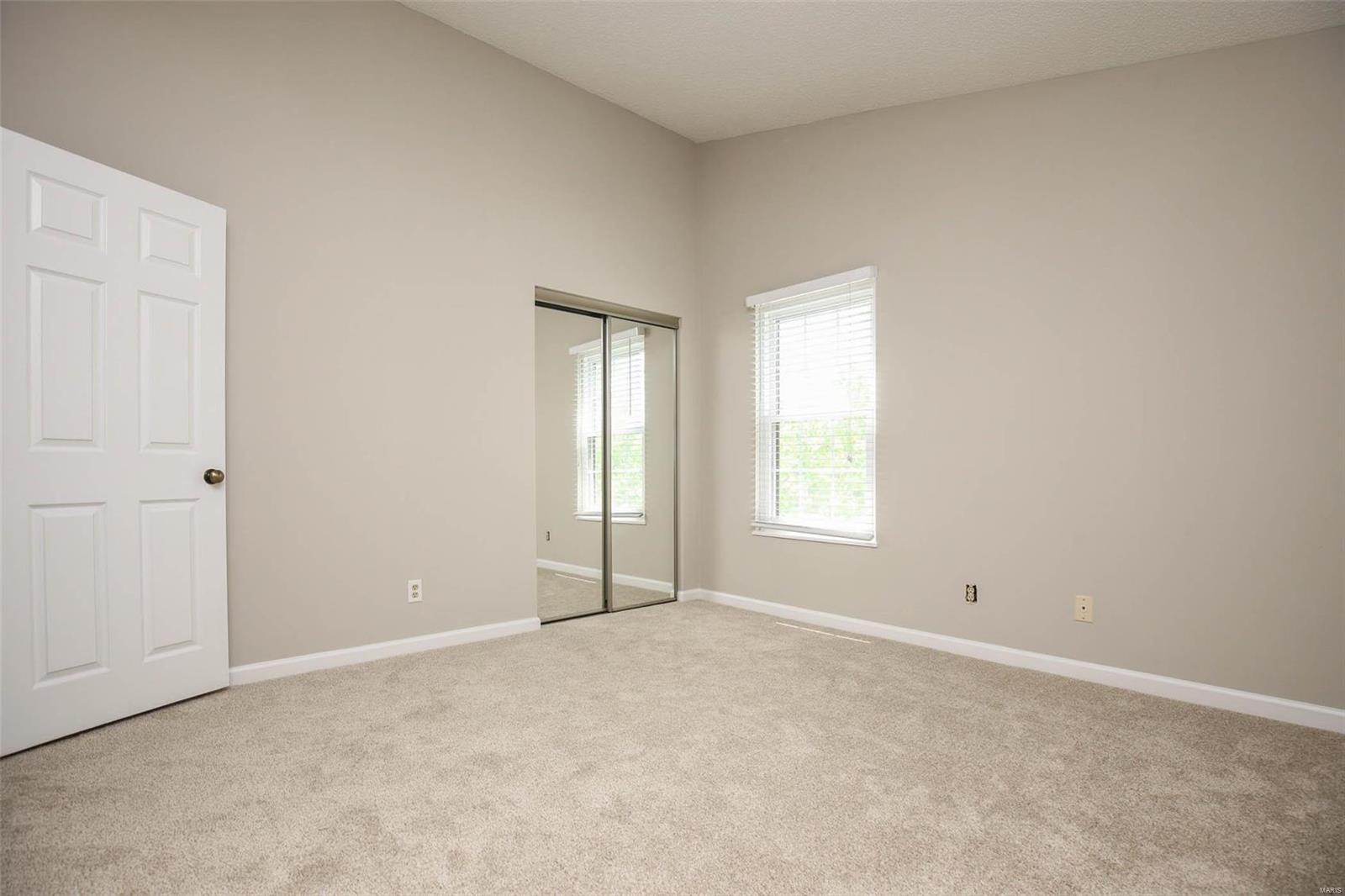 Victoria Crossing Condo Ph Two - Residential