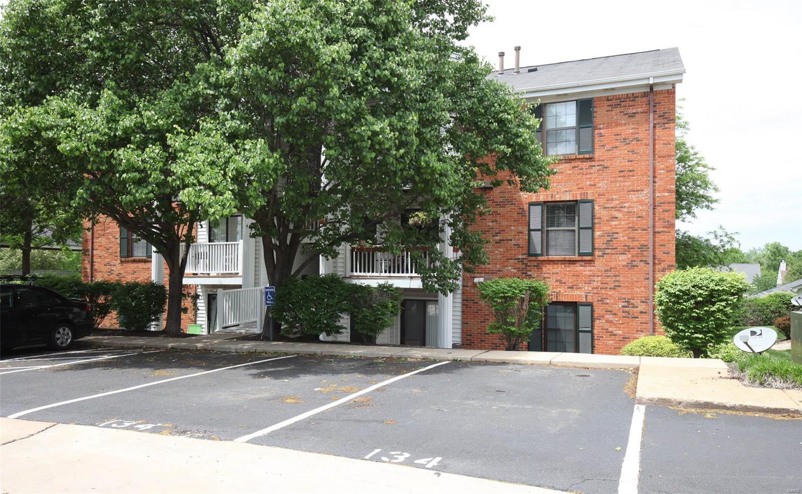 Victoria Crossing Condo Ph Two - Residential