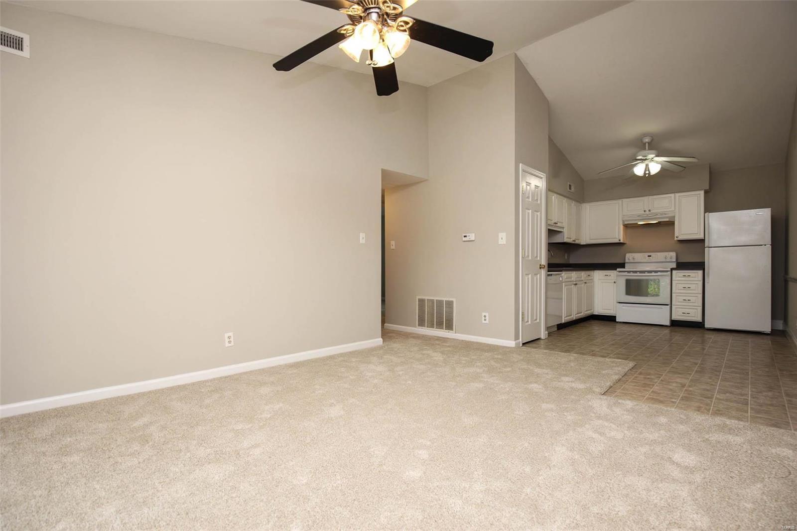 Victoria Crossing Condo Ph Two - Residential