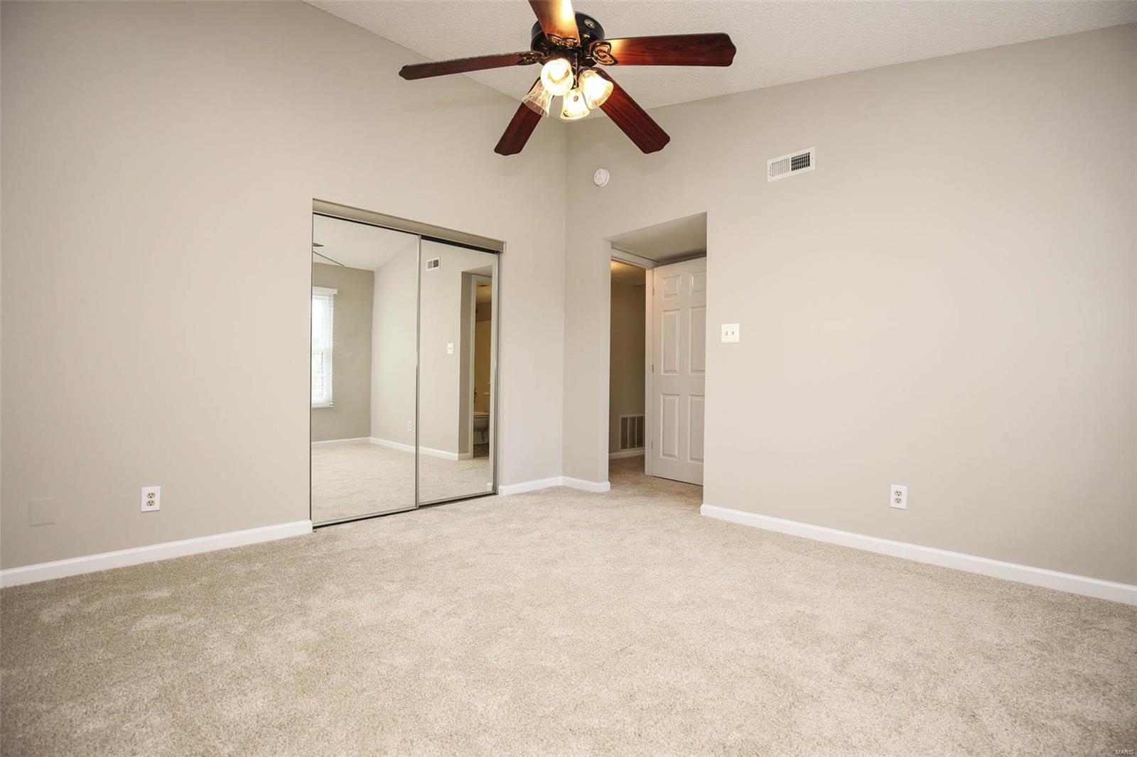 Victoria Crossing Condo Ph Two - Residential