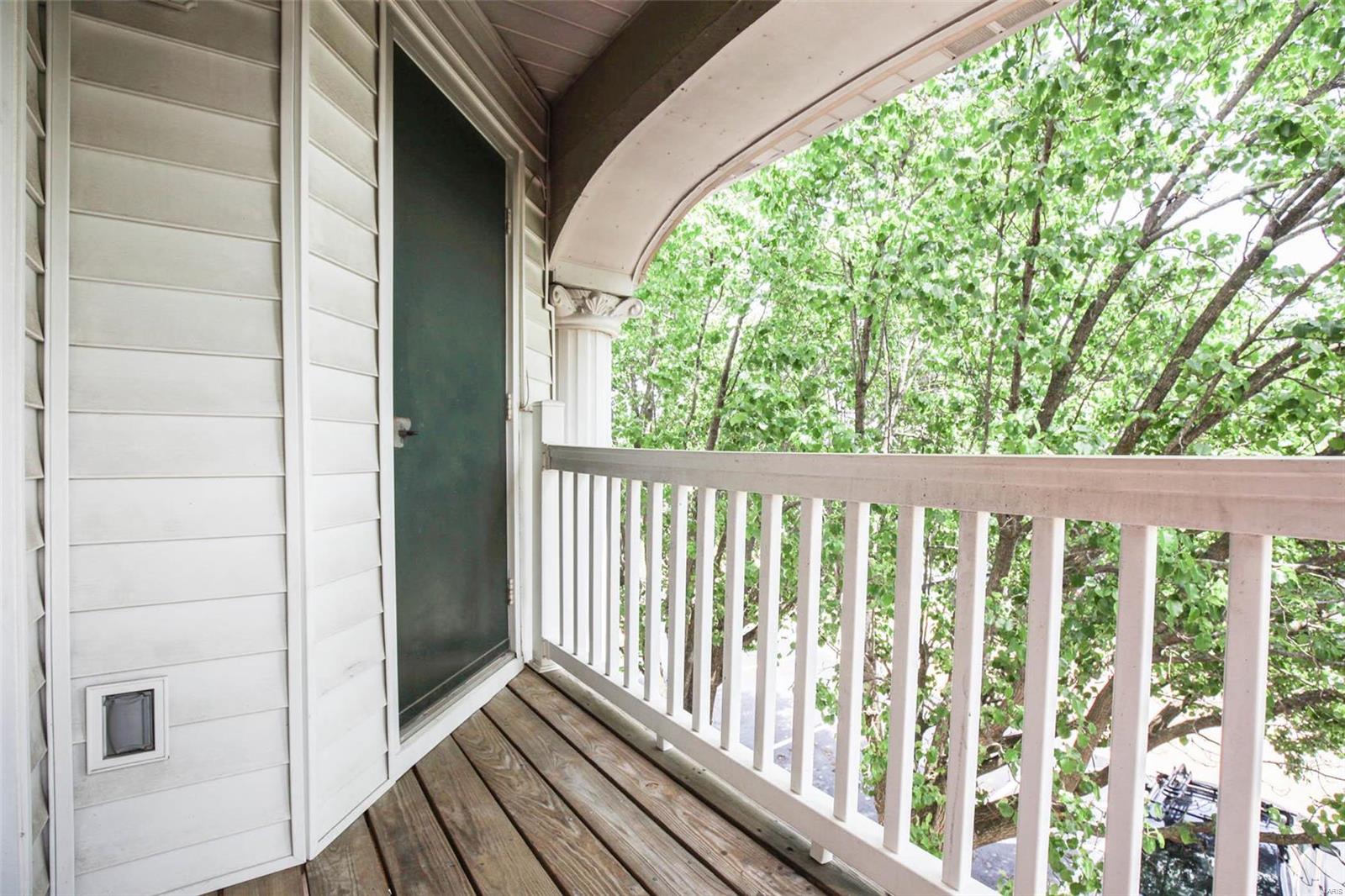 Victoria Crossing Condo Ph Two - Residential