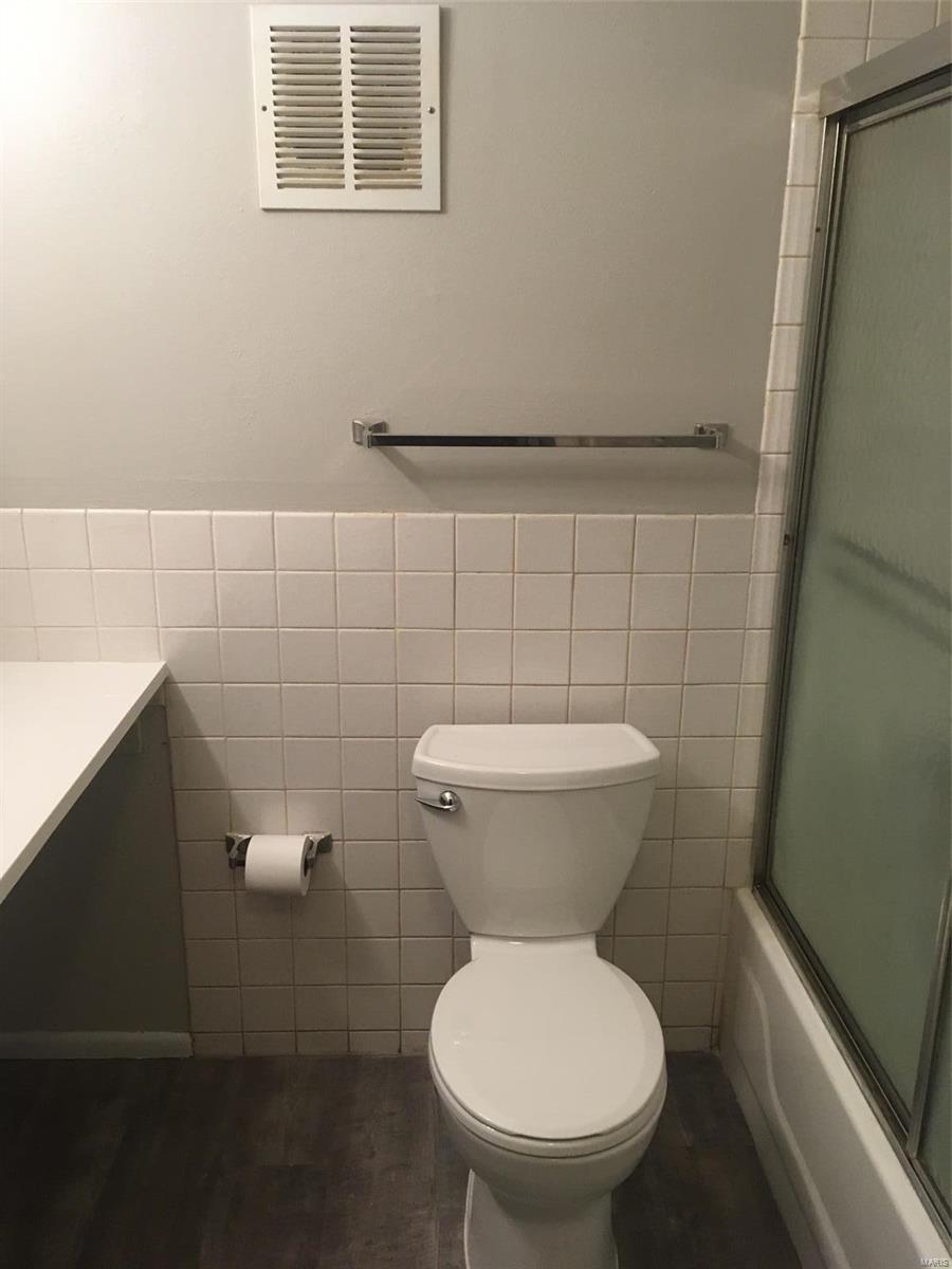 Hazelcrest III Condo - Residential