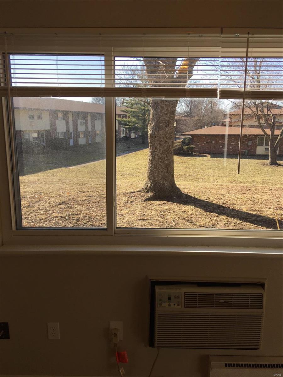 Hazelcrest III Condo - Residential