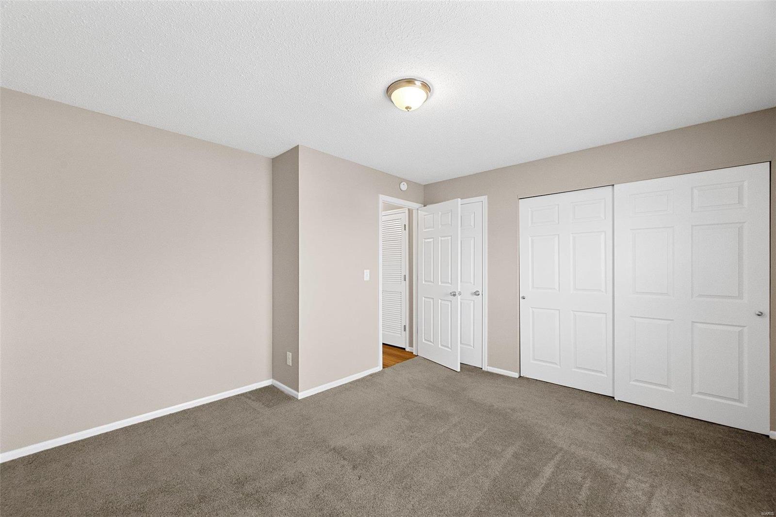 Summergate Garden Condos - Residential