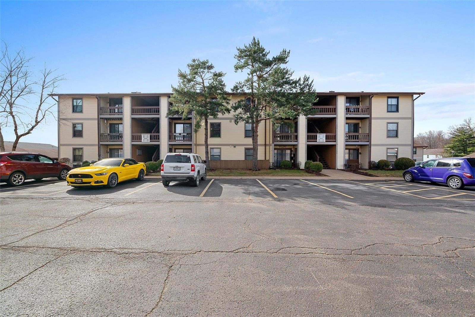 Summergate Garden Condos - Residential