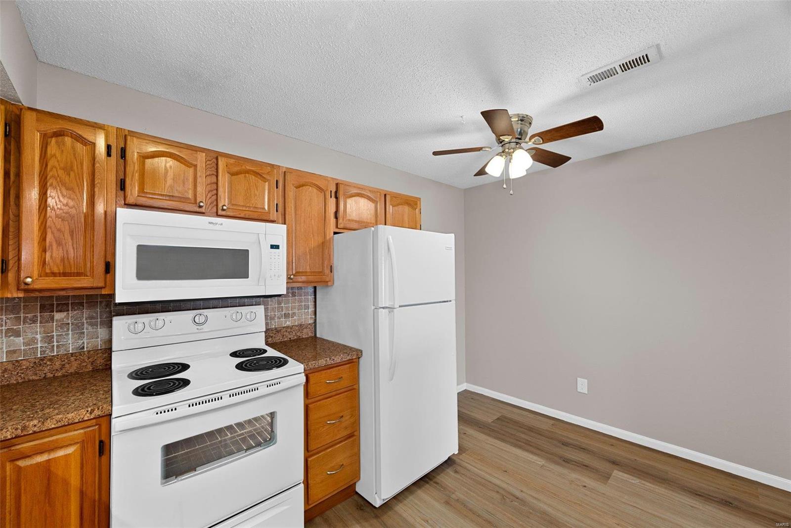 Summergate Garden Condos - Residential