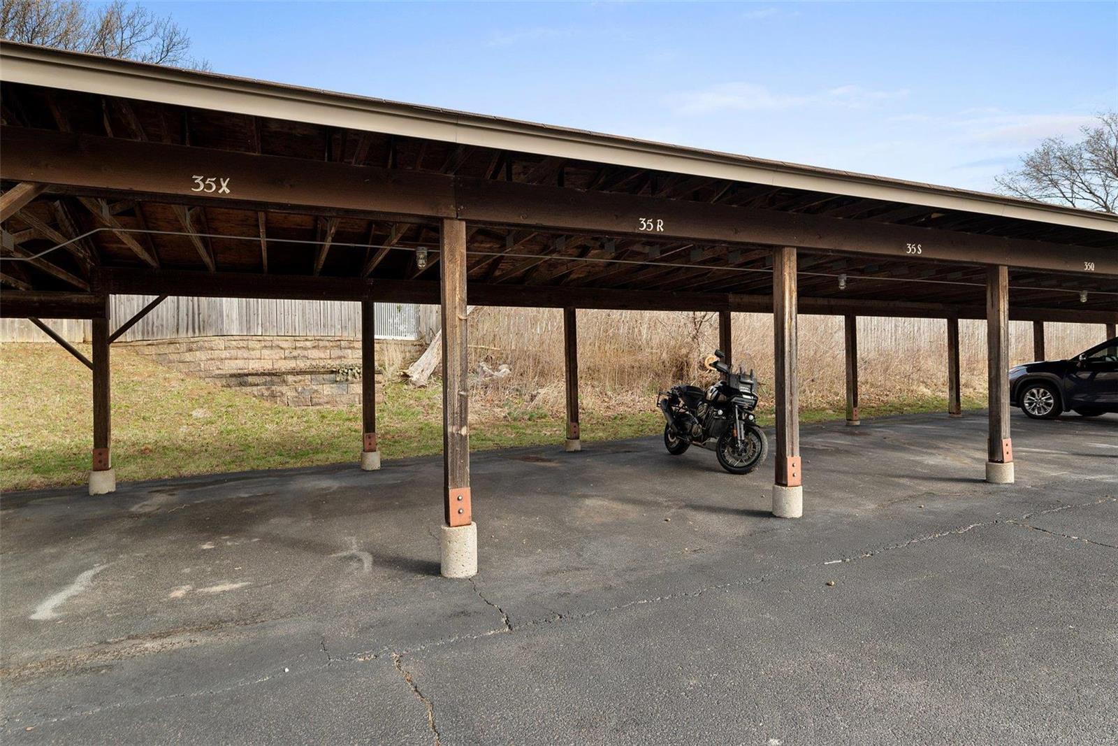 Summergate Garden Condos - Residential