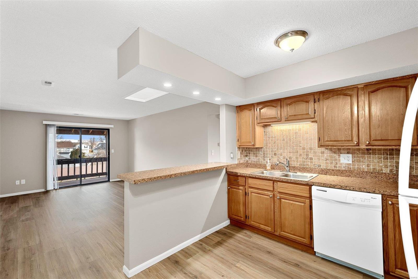 Summergate Garden Condos - Residential