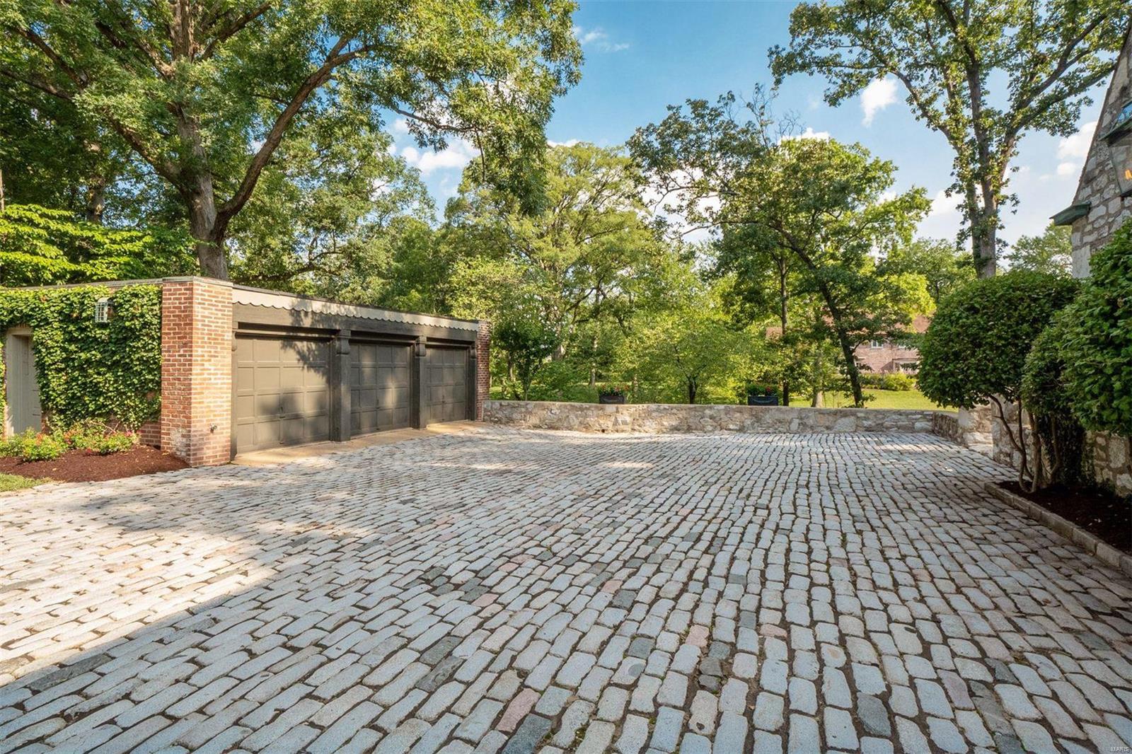 Oakleigh - Residential