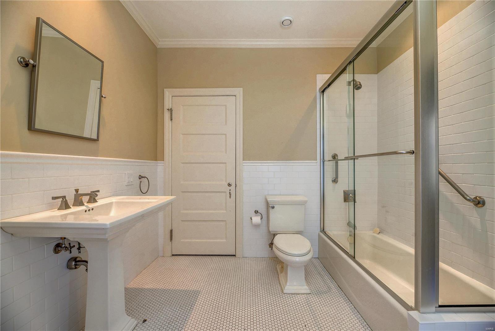 P Lindells Add 02 - Residential